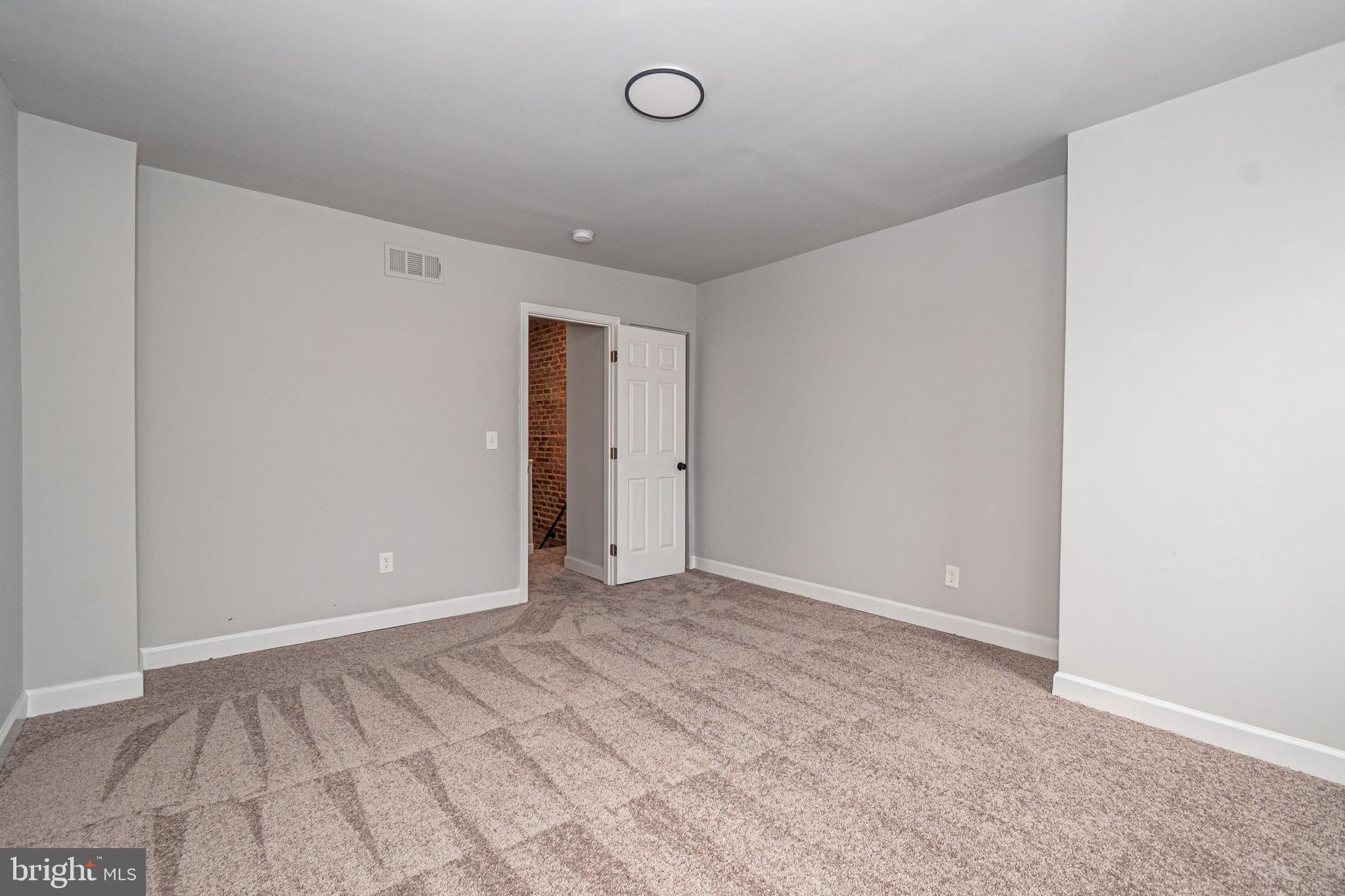 EAST BALTIMORE MIDWAY - Residential