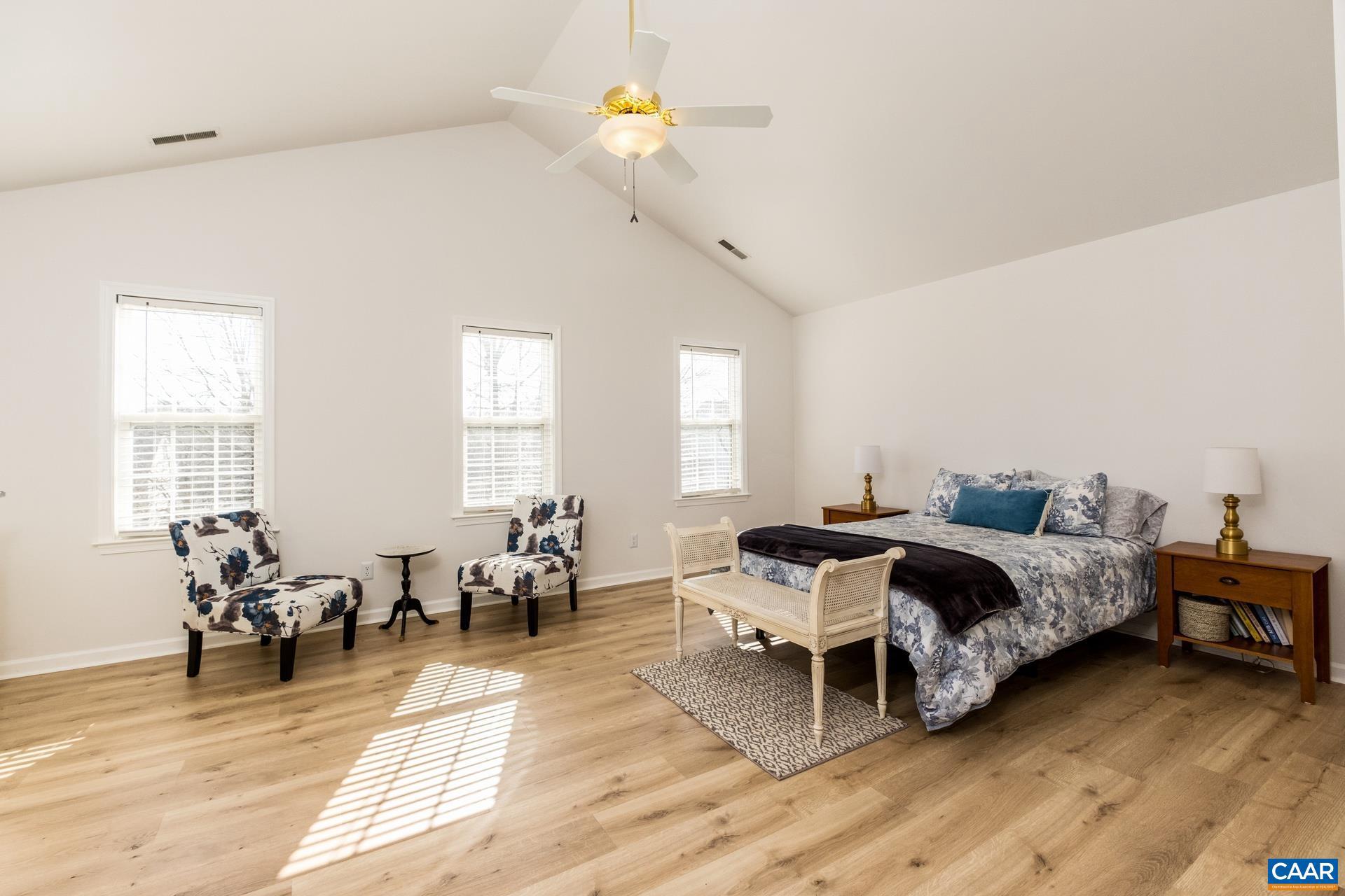 FOREST LAKES - Residential