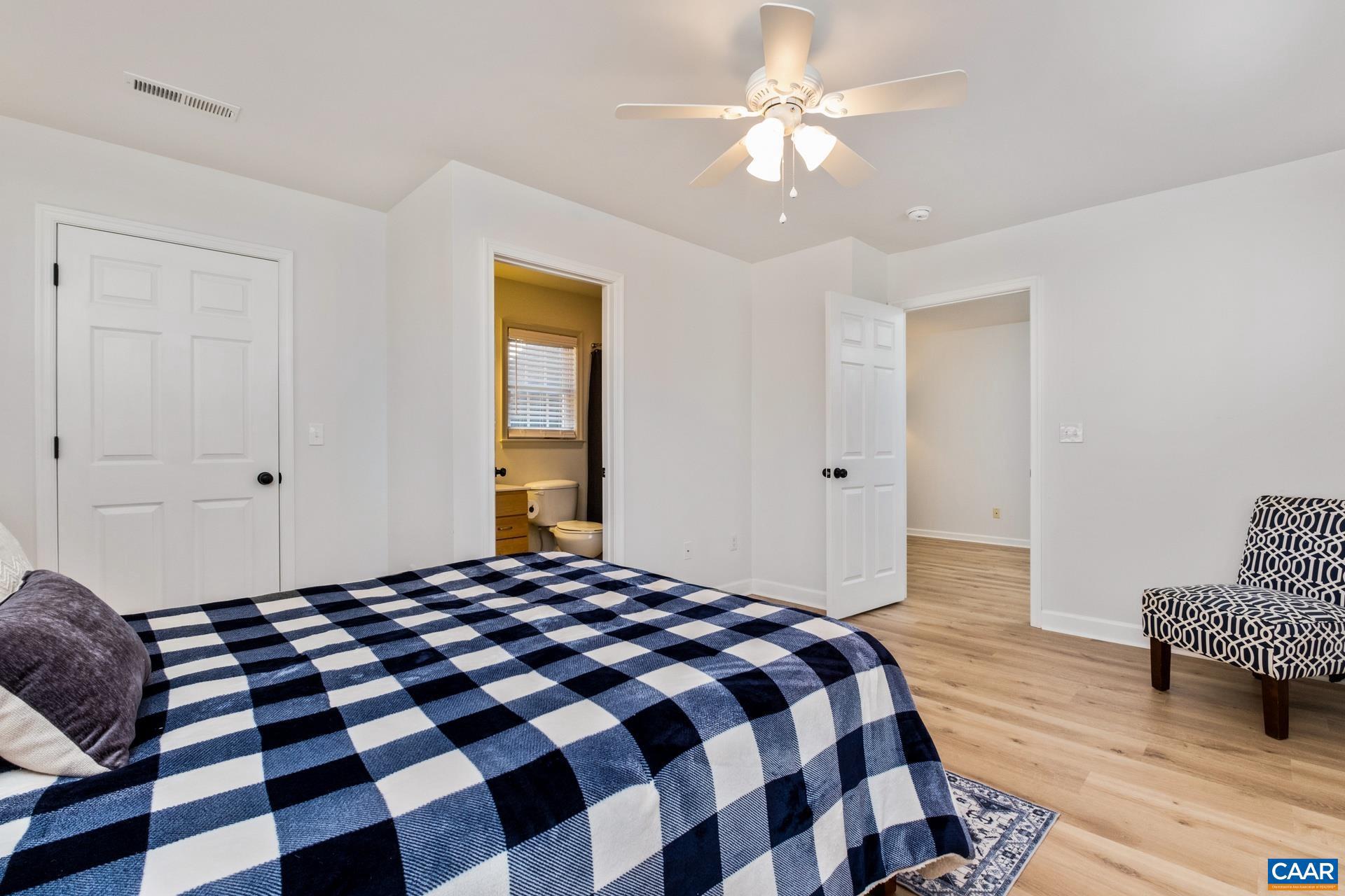 FOREST LAKES - Residential