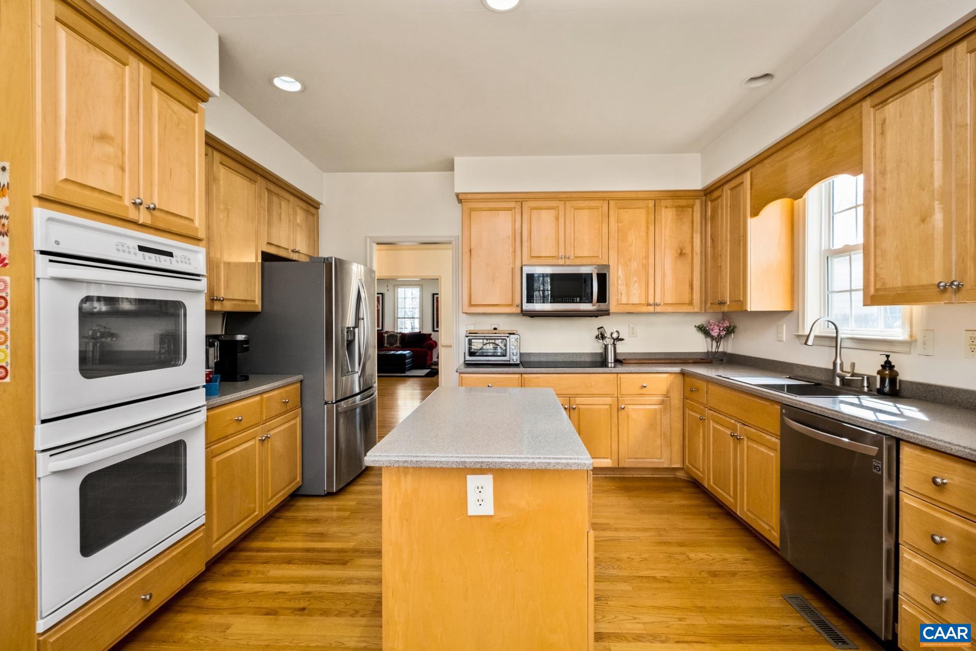 FOREST LAKES - Residential