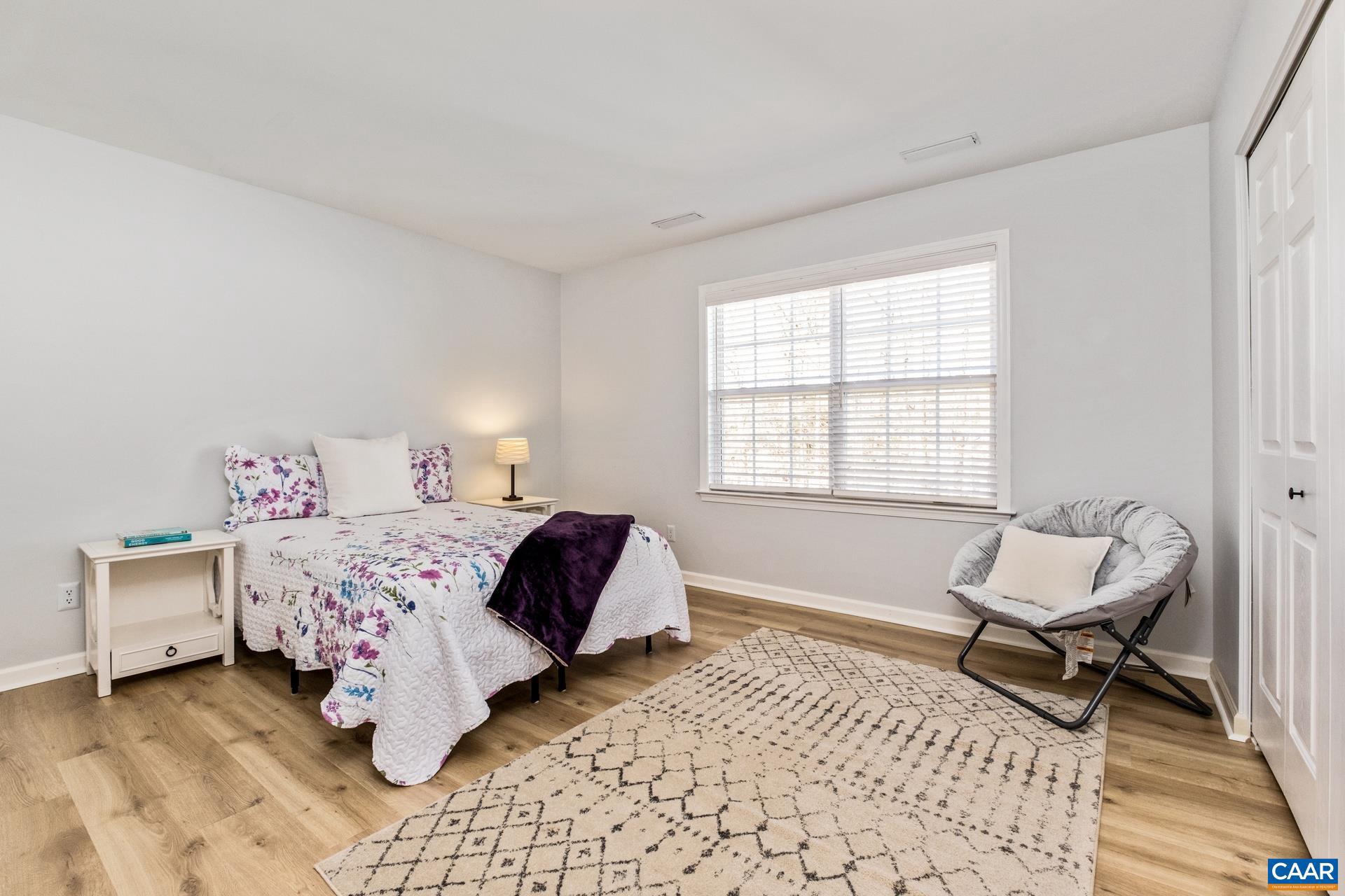 FOREST LAKES - Residential