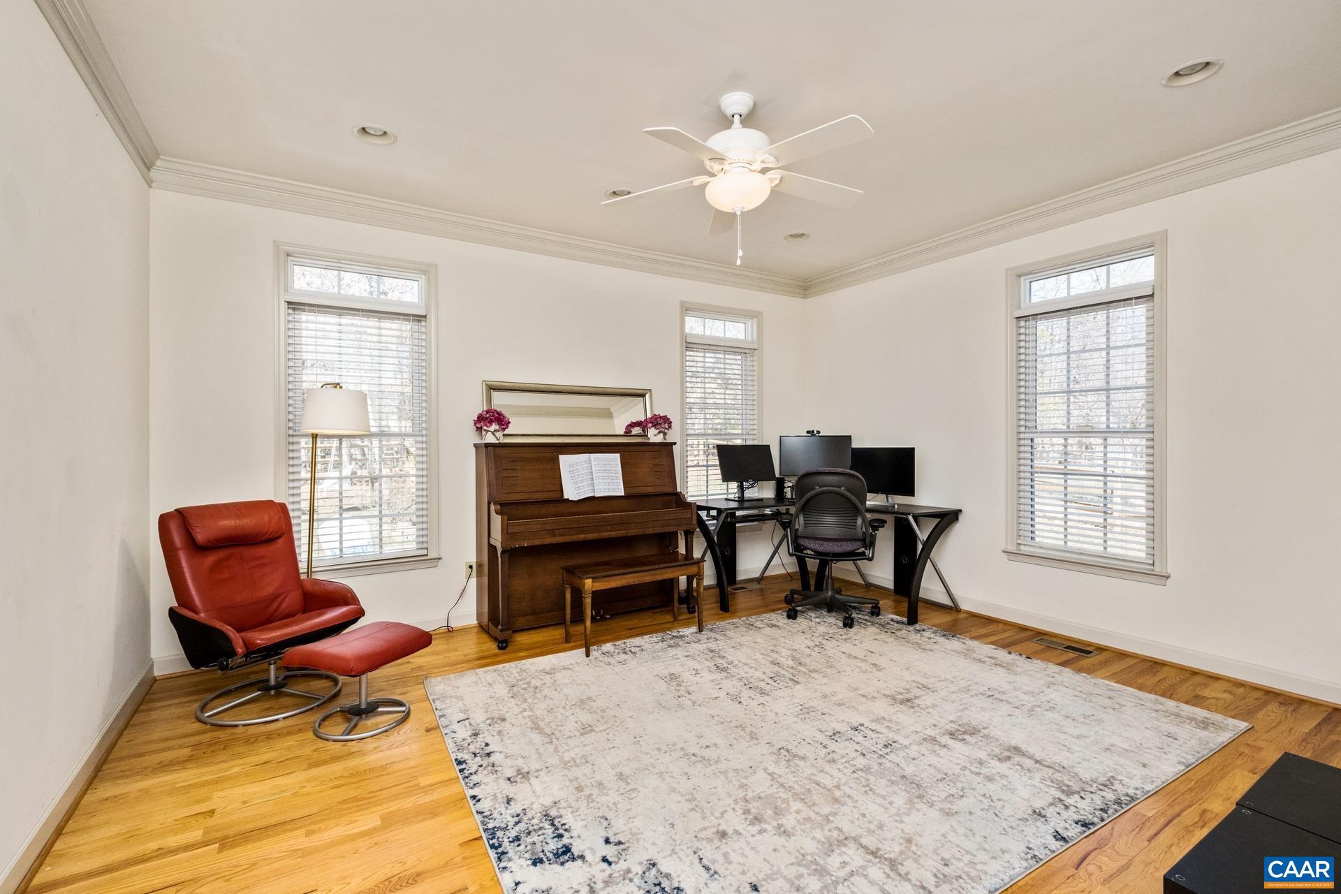 FOREST LAKES - Residential