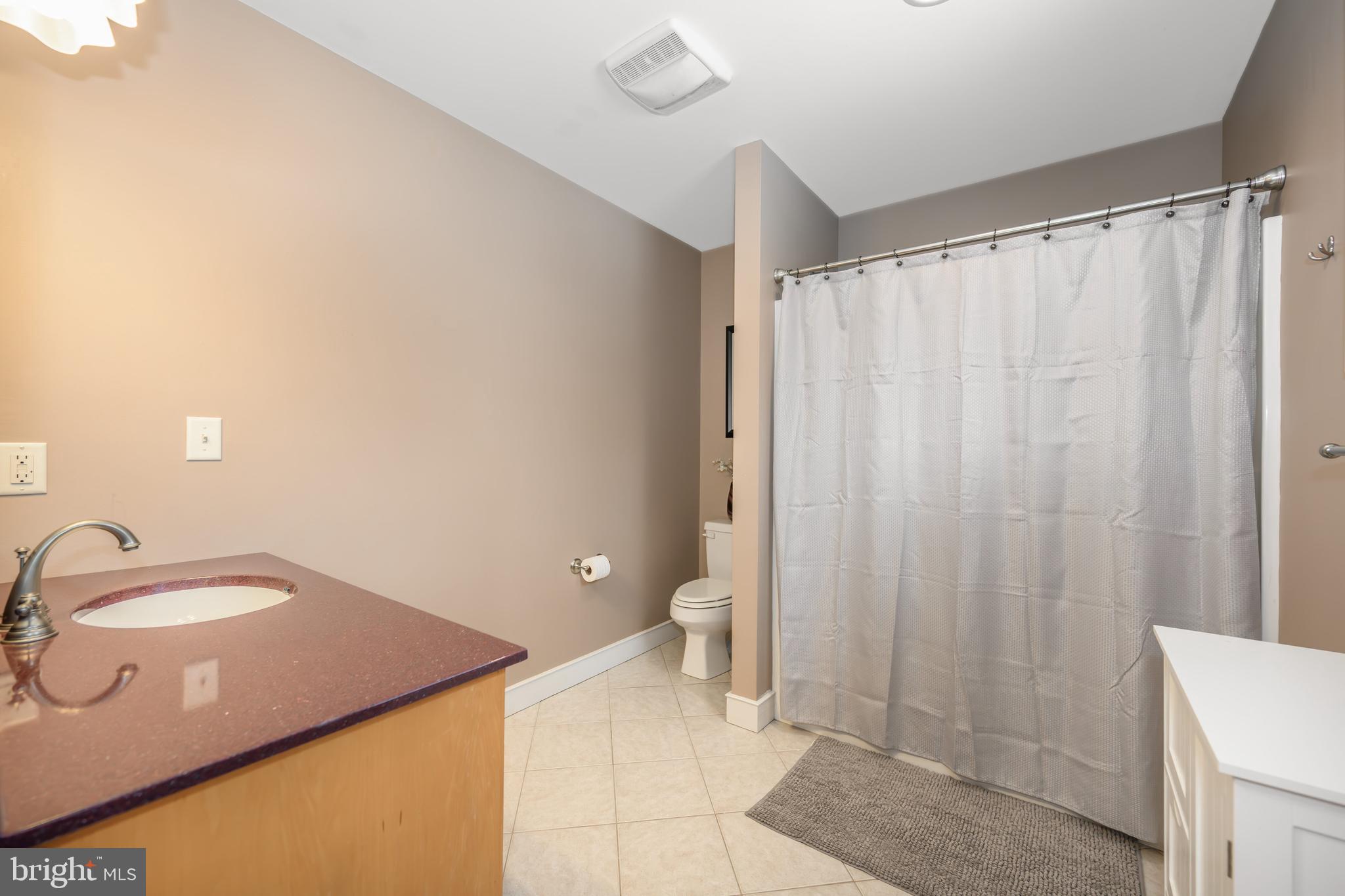 DOUBLE CREEK WOODS - Residential