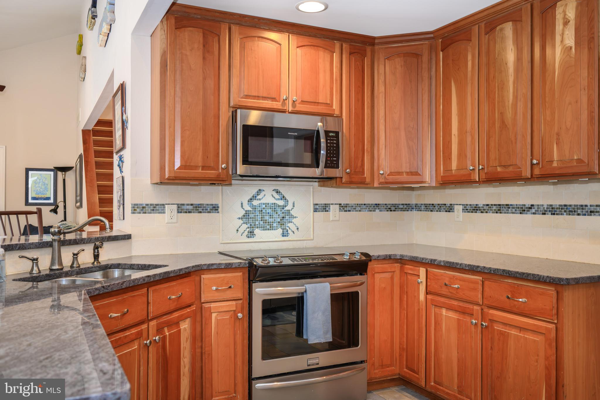 DOUBLE CREEK WOODS - Residential