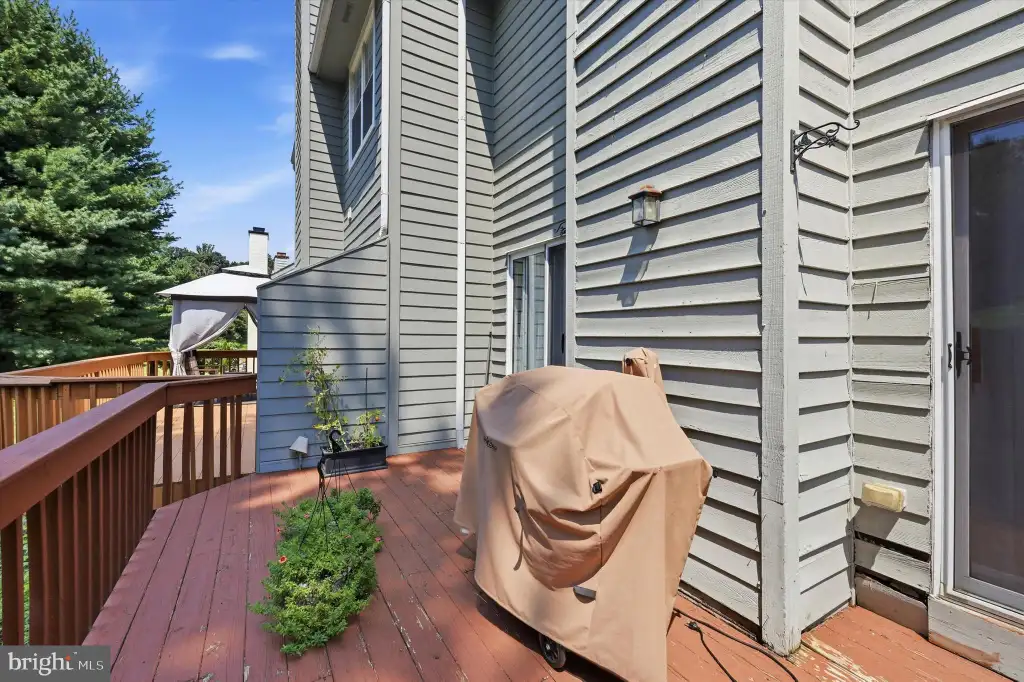 141 Knollwood Court, Aston, PA 19014