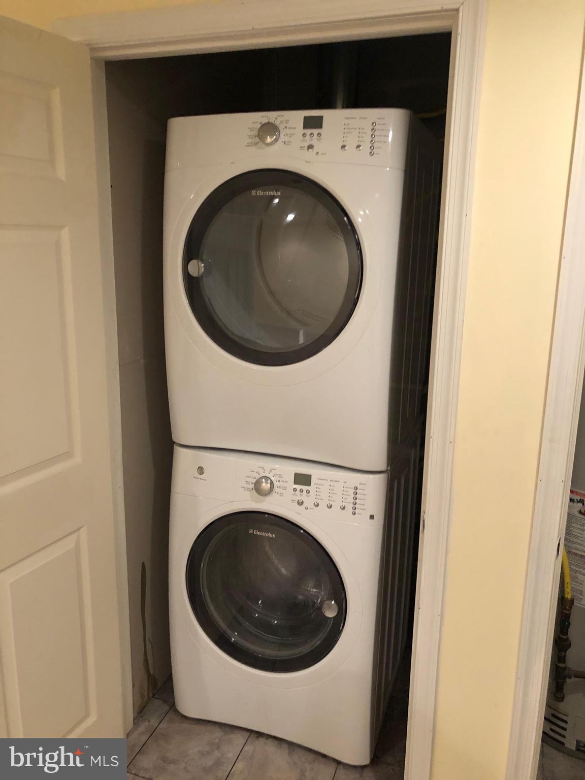 PENN VILLAGE - Residential Lease