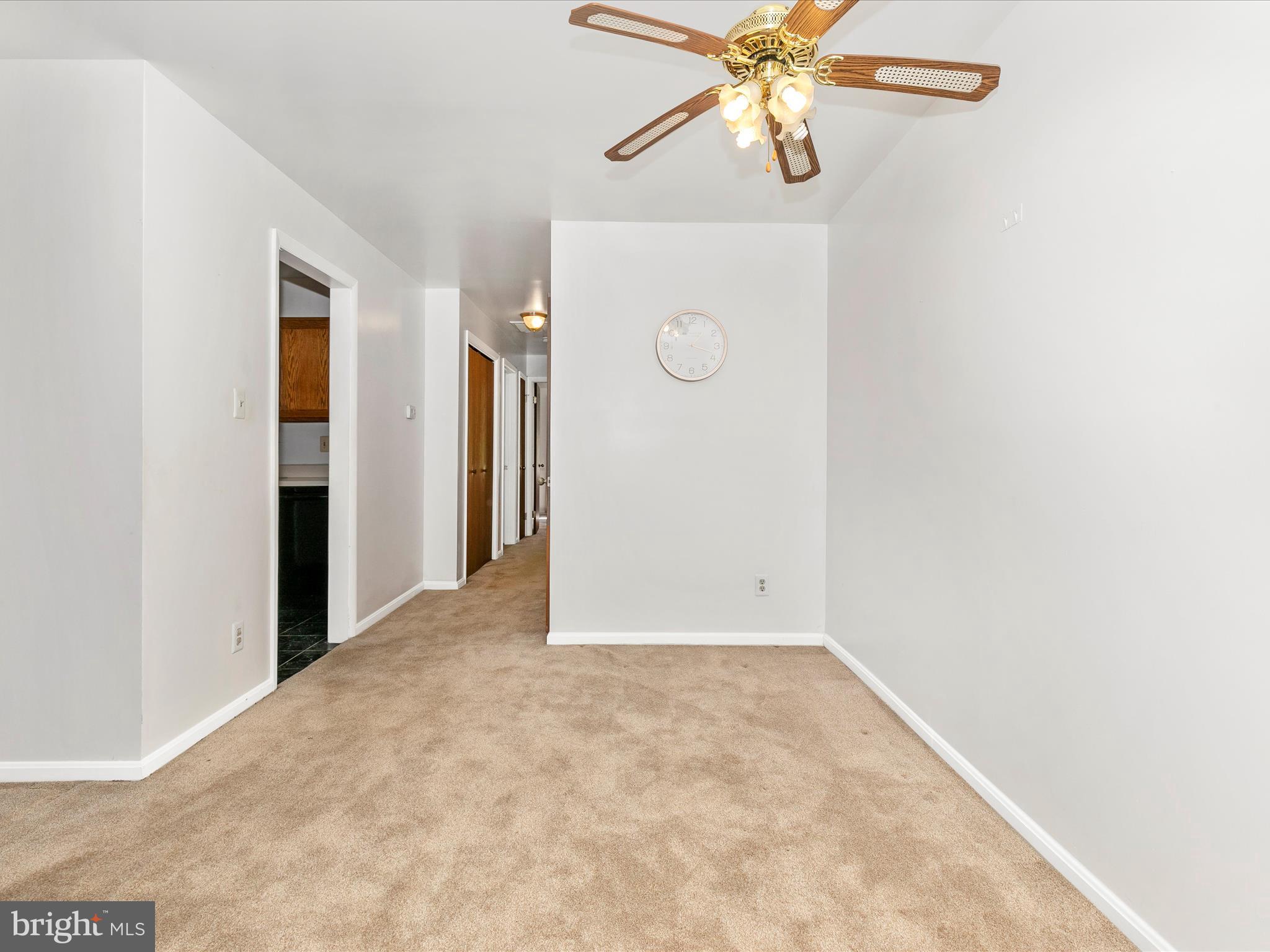 GLADE TOWN - Residential