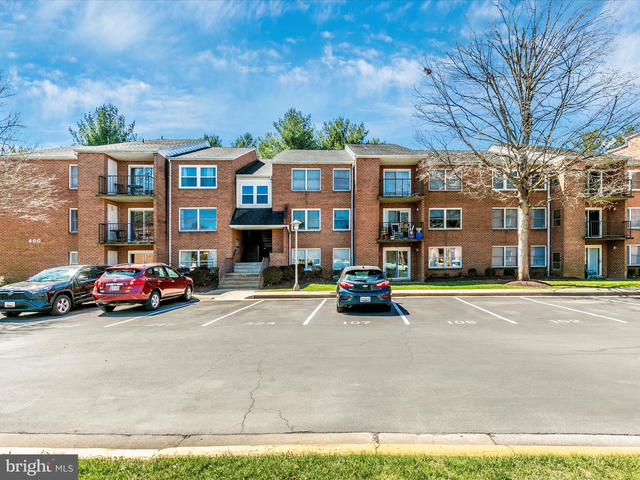 GLADE TOWN - Residential