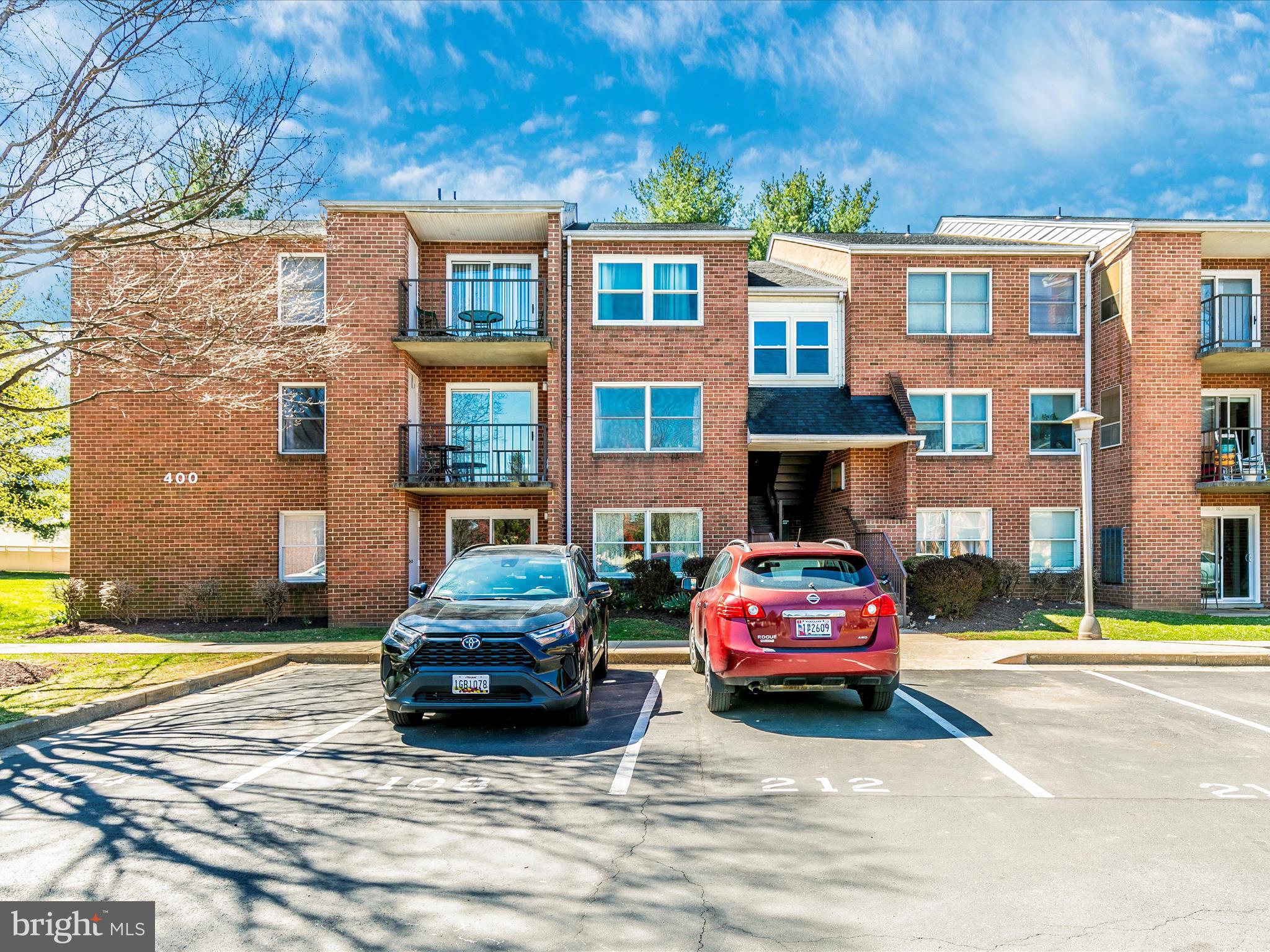 GLADE TOWN - Residential