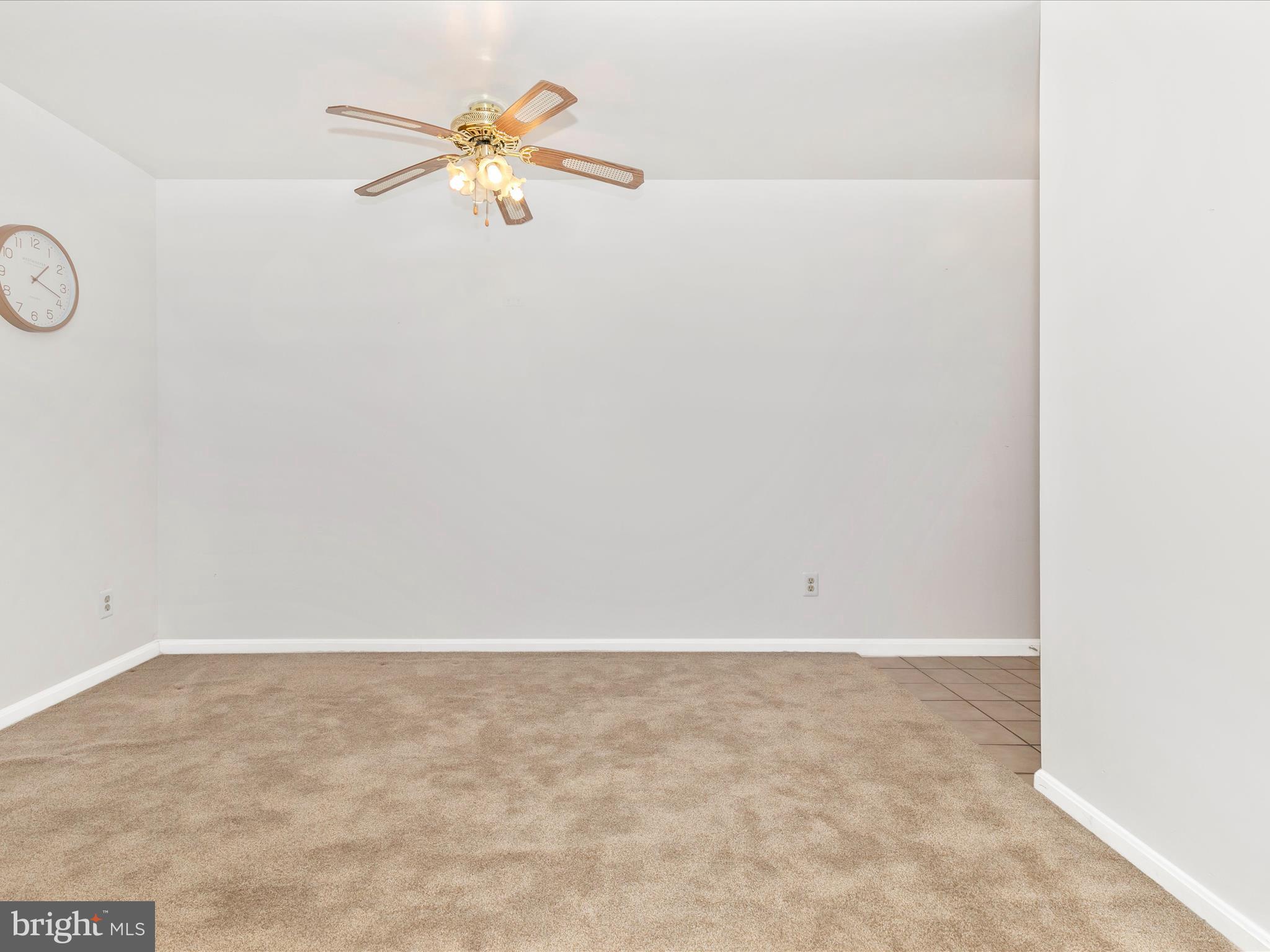 GLADE TOWN - Residential