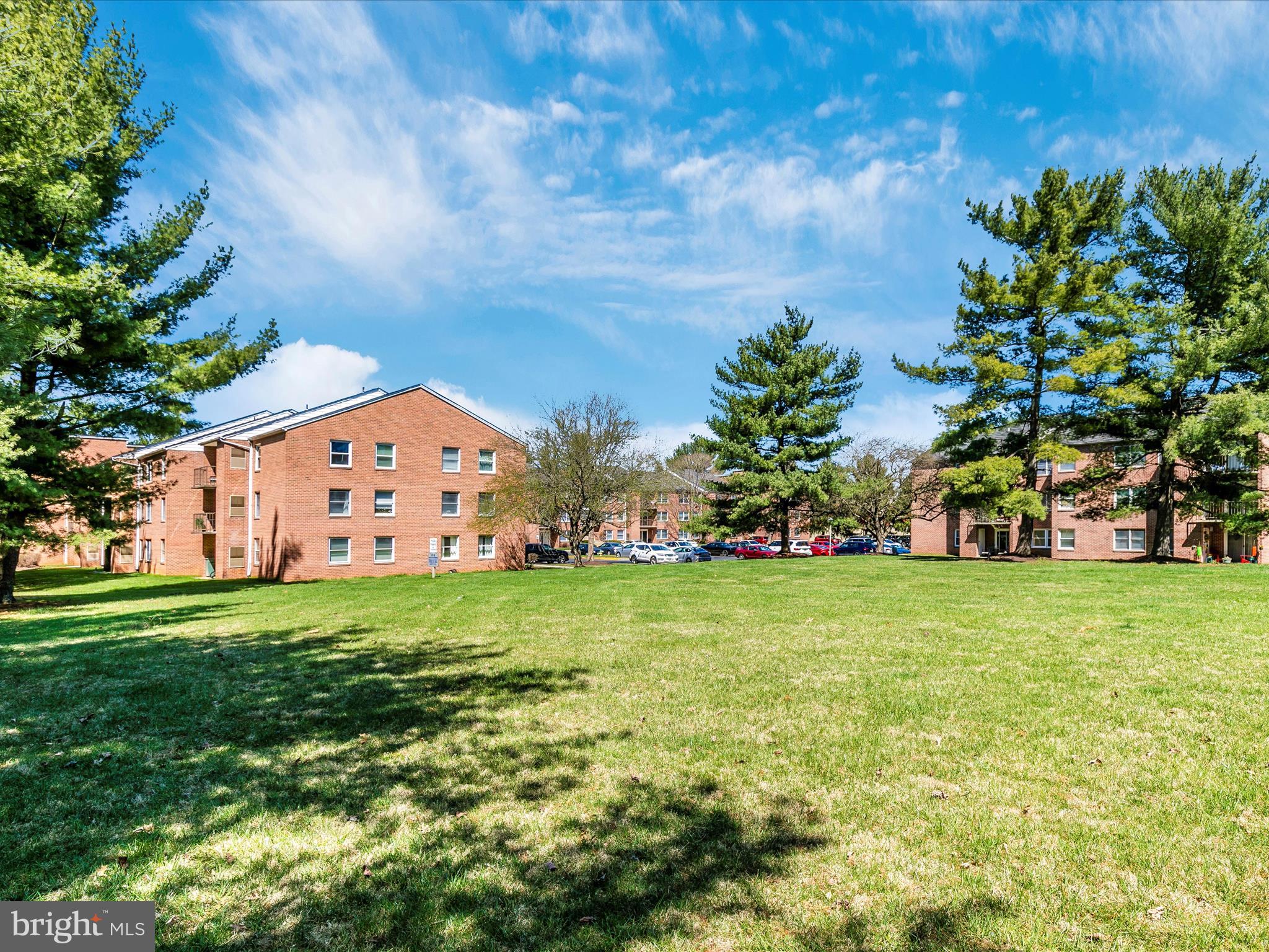 GLADE TOWN - Residential