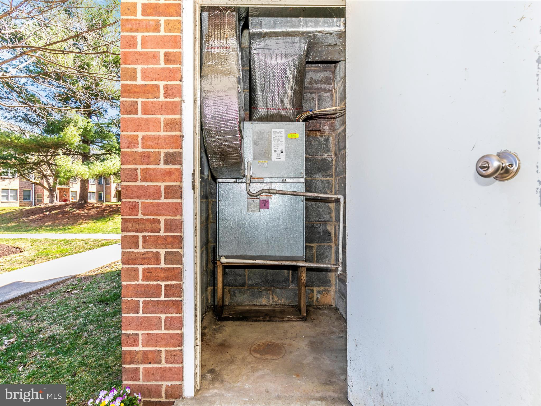 GLADE TOWN - Residential