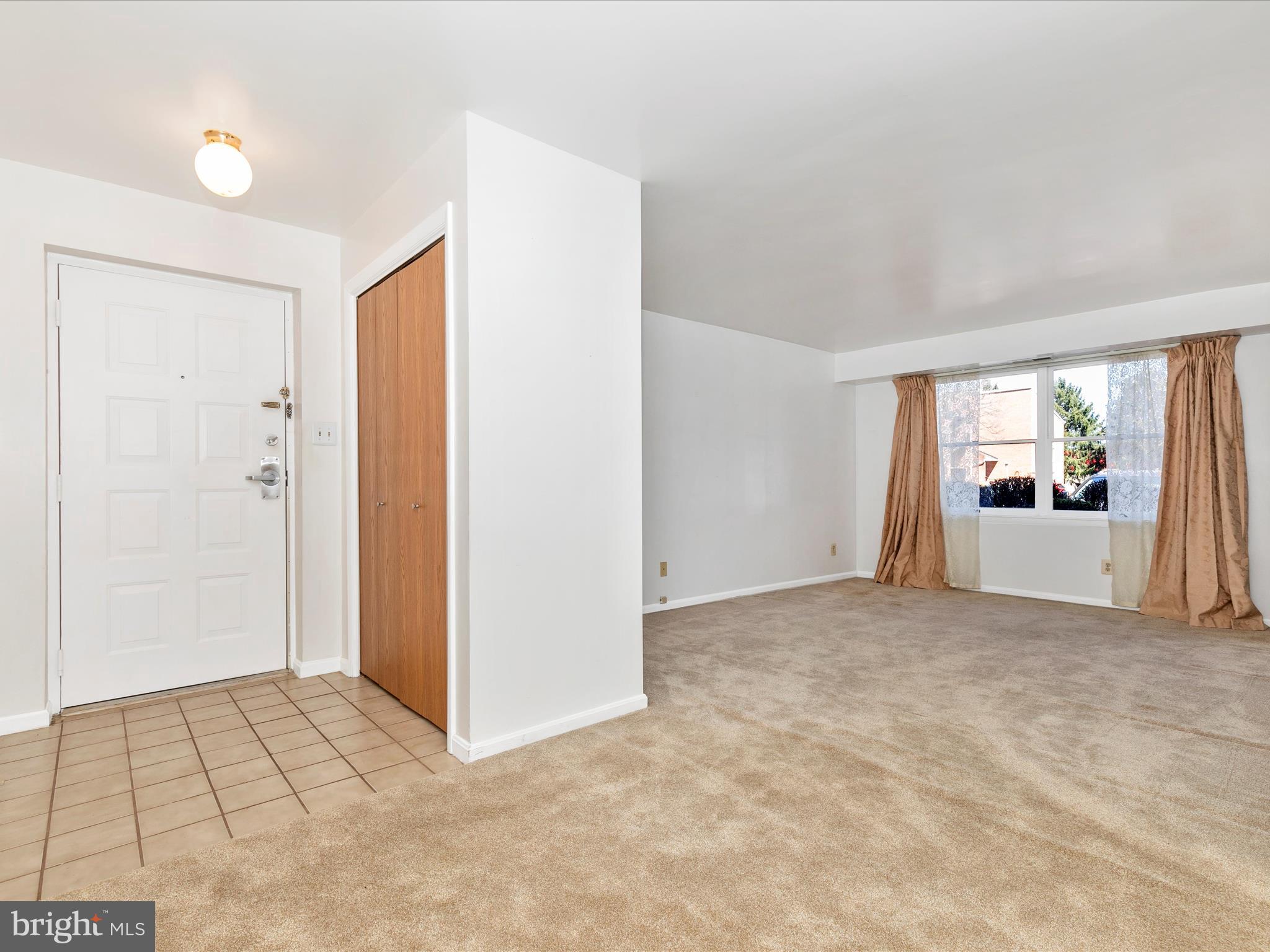 GLADE TOWN - Residential