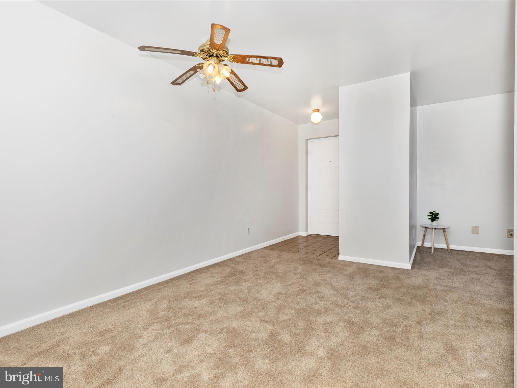 GLADE TOWN - Residential