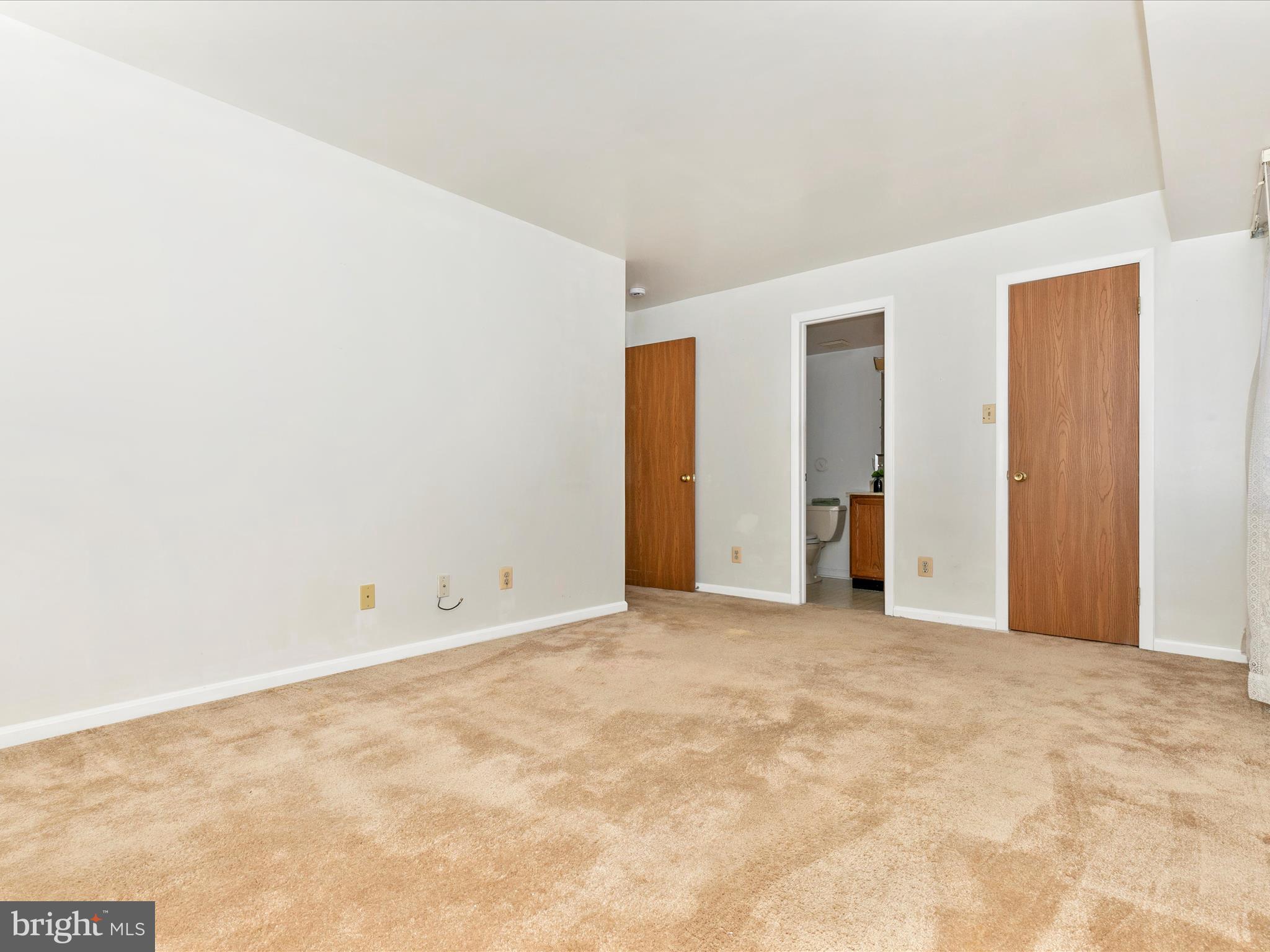 GLADE TOWN - Residential