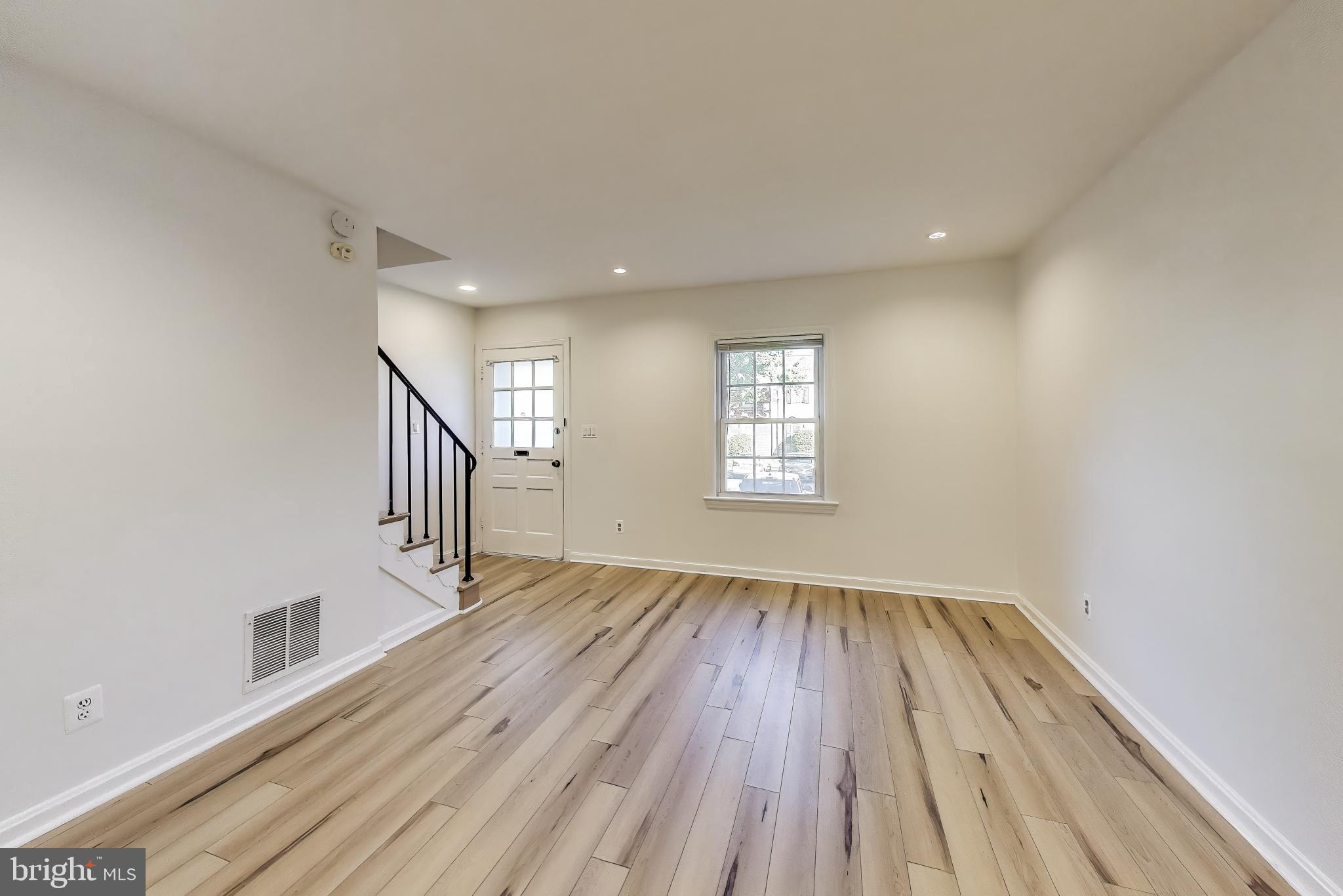 CHEVY CHASE CREST - Residential Lease