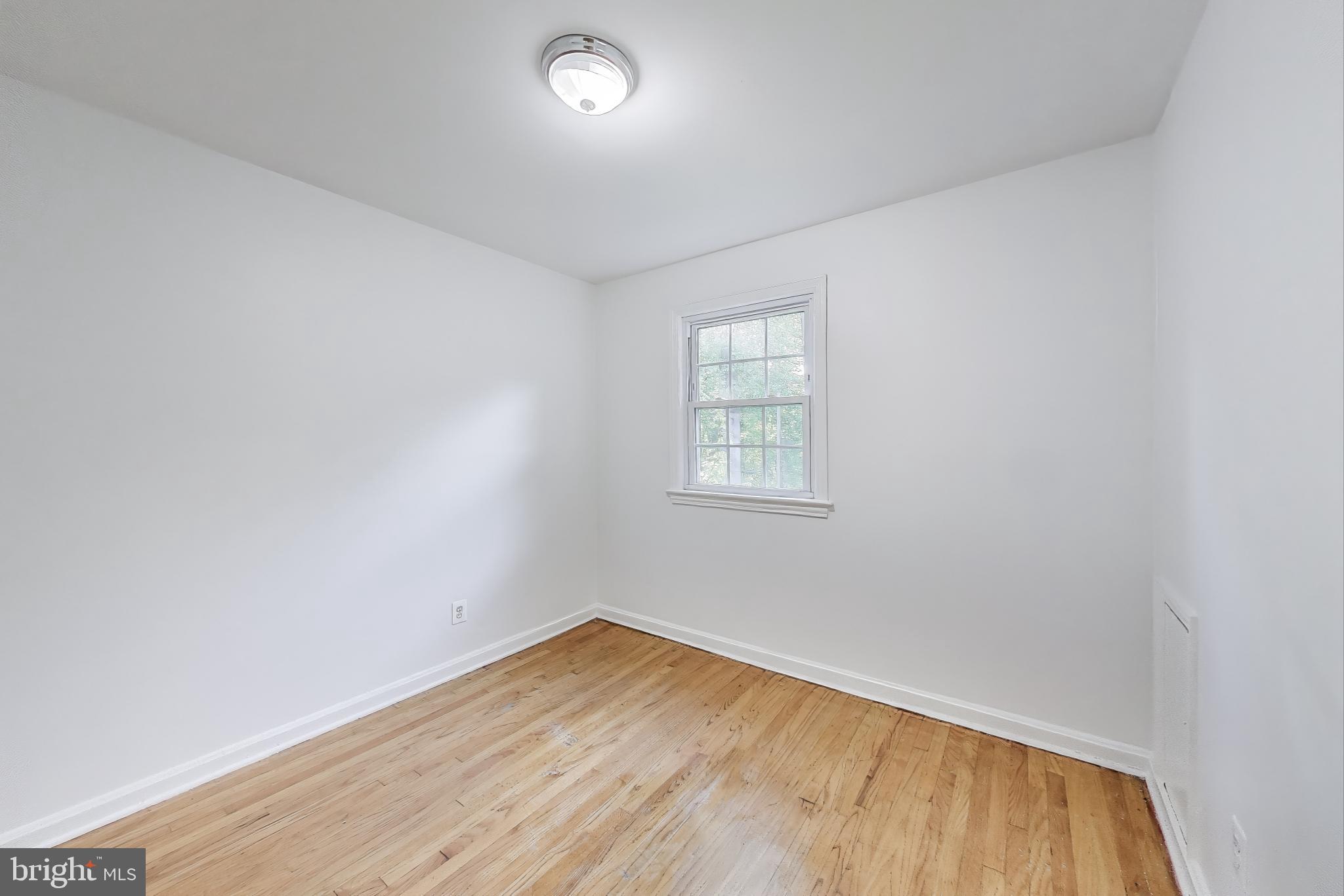 CHEVY CHASE CREST - Residential Lease