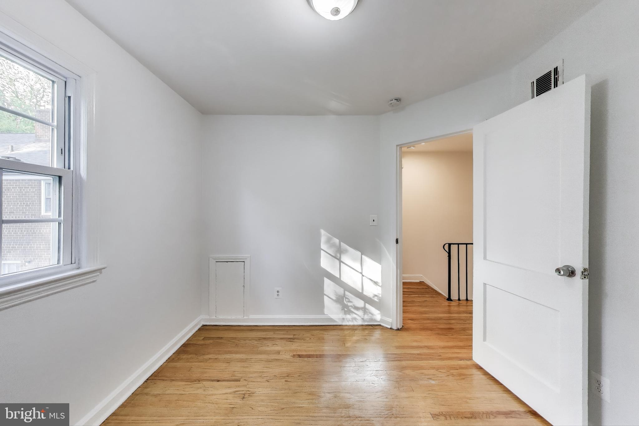 CHEVY CHASE CREST - Residential Lease