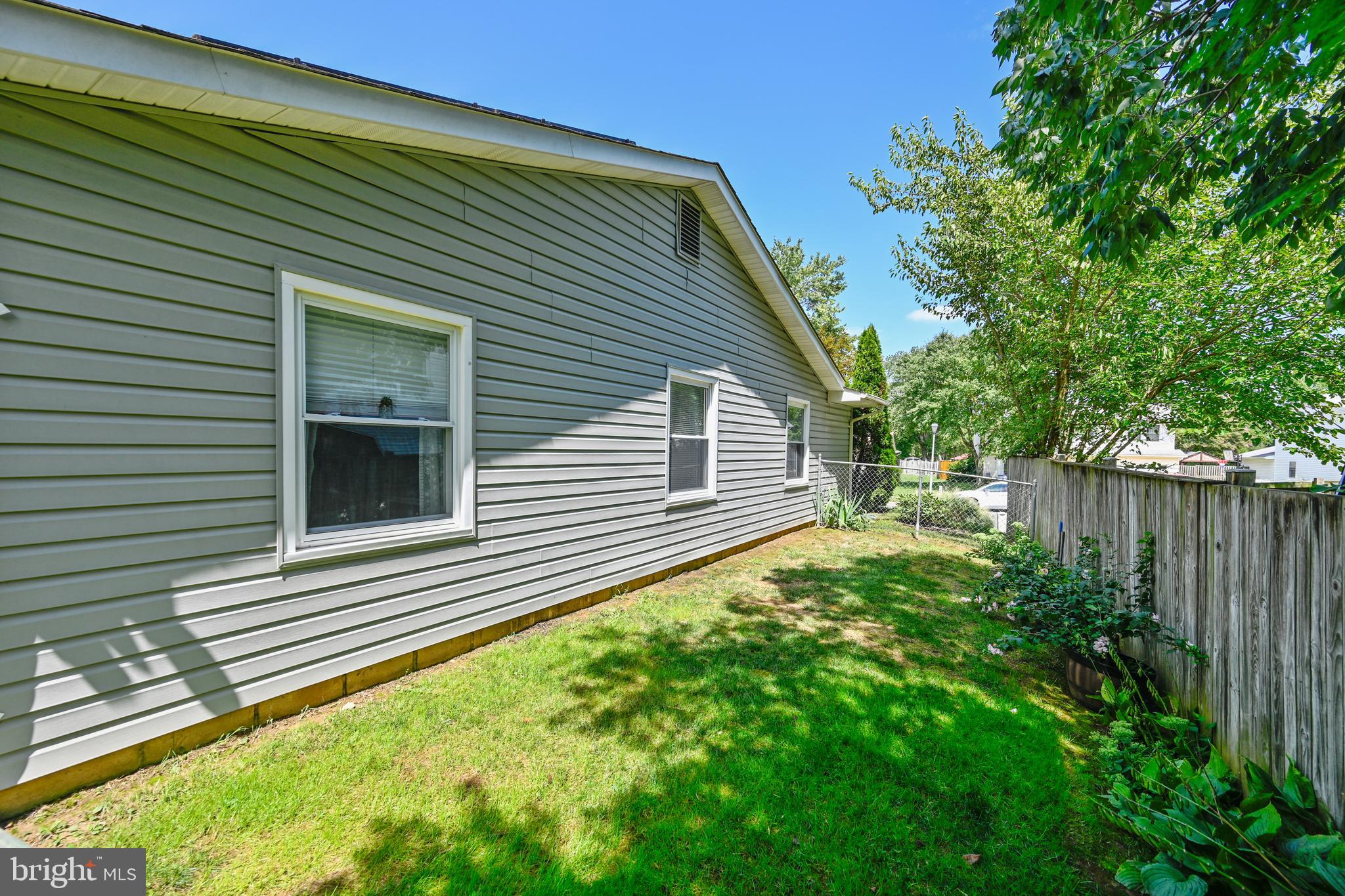 FOUR SEASONS ESTATES - Residential