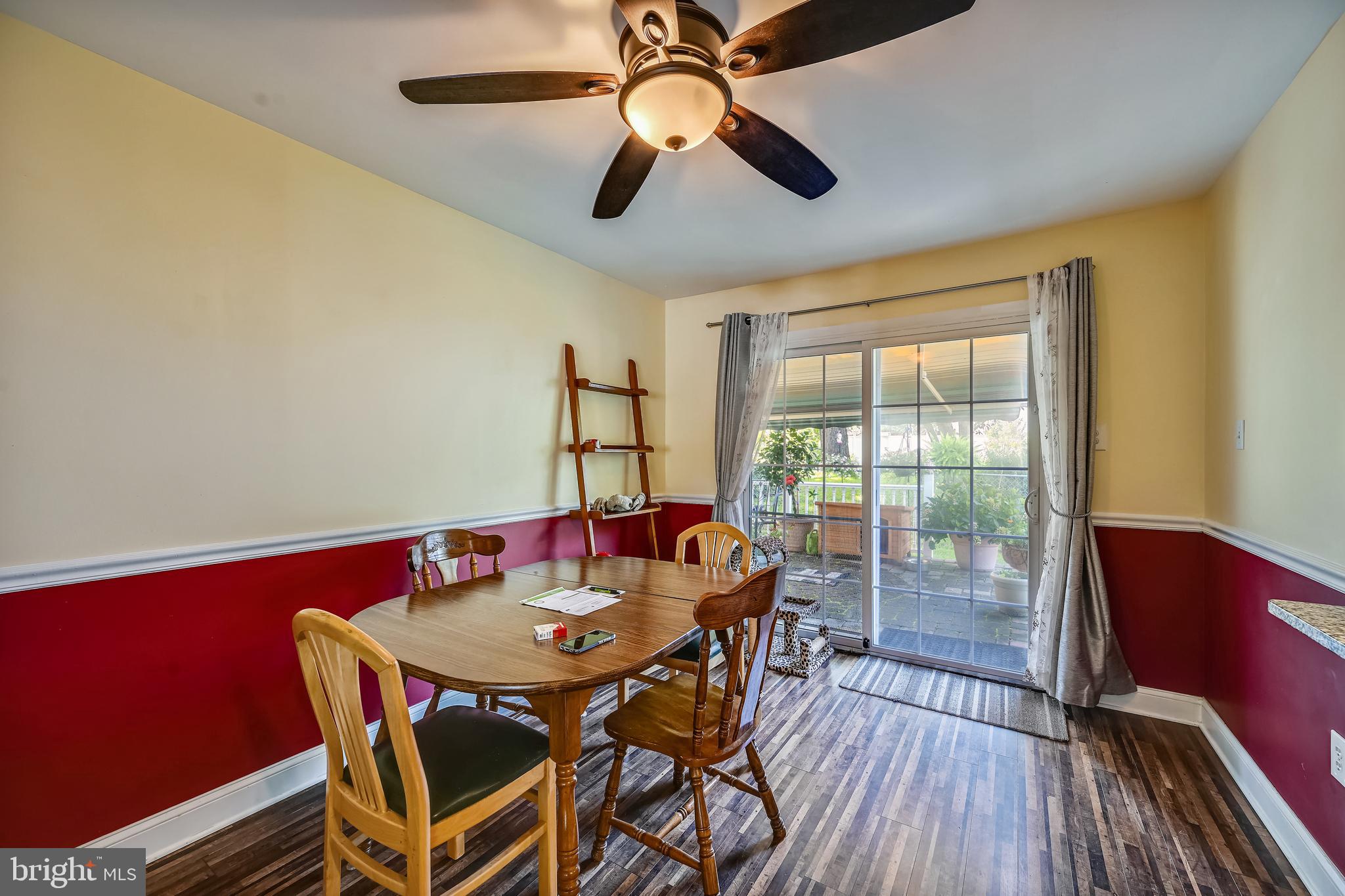 FOUR SEASONS ESTATES - Residential