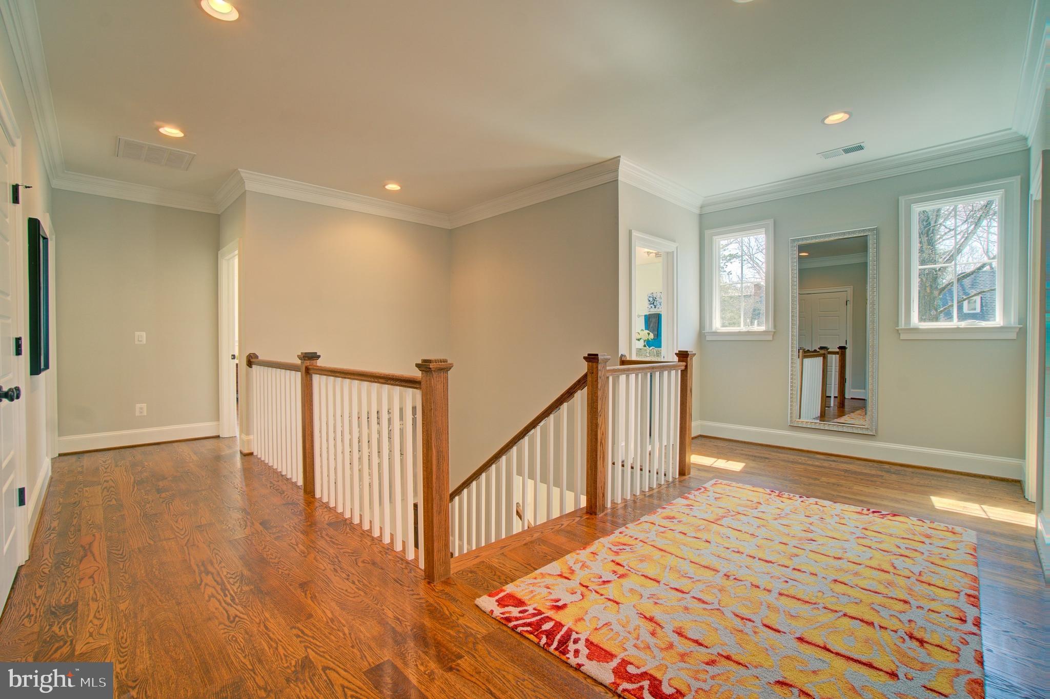 LEE HEIGHTS - Residential