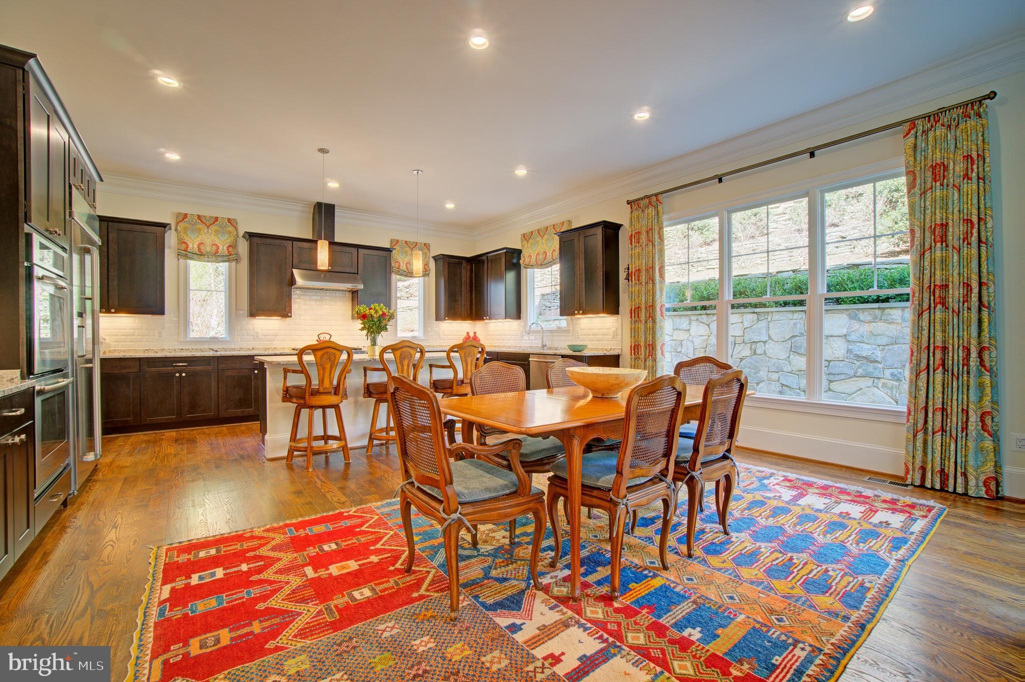 LEE HEIGHTS - Residential