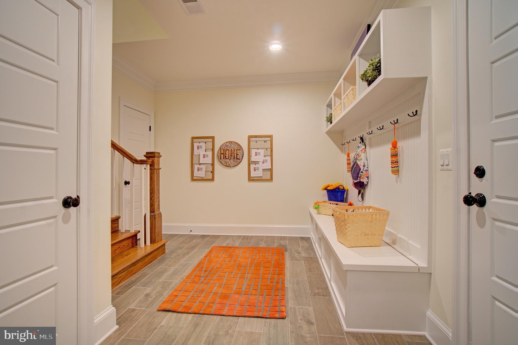 LEE HEIGHTS - Residential