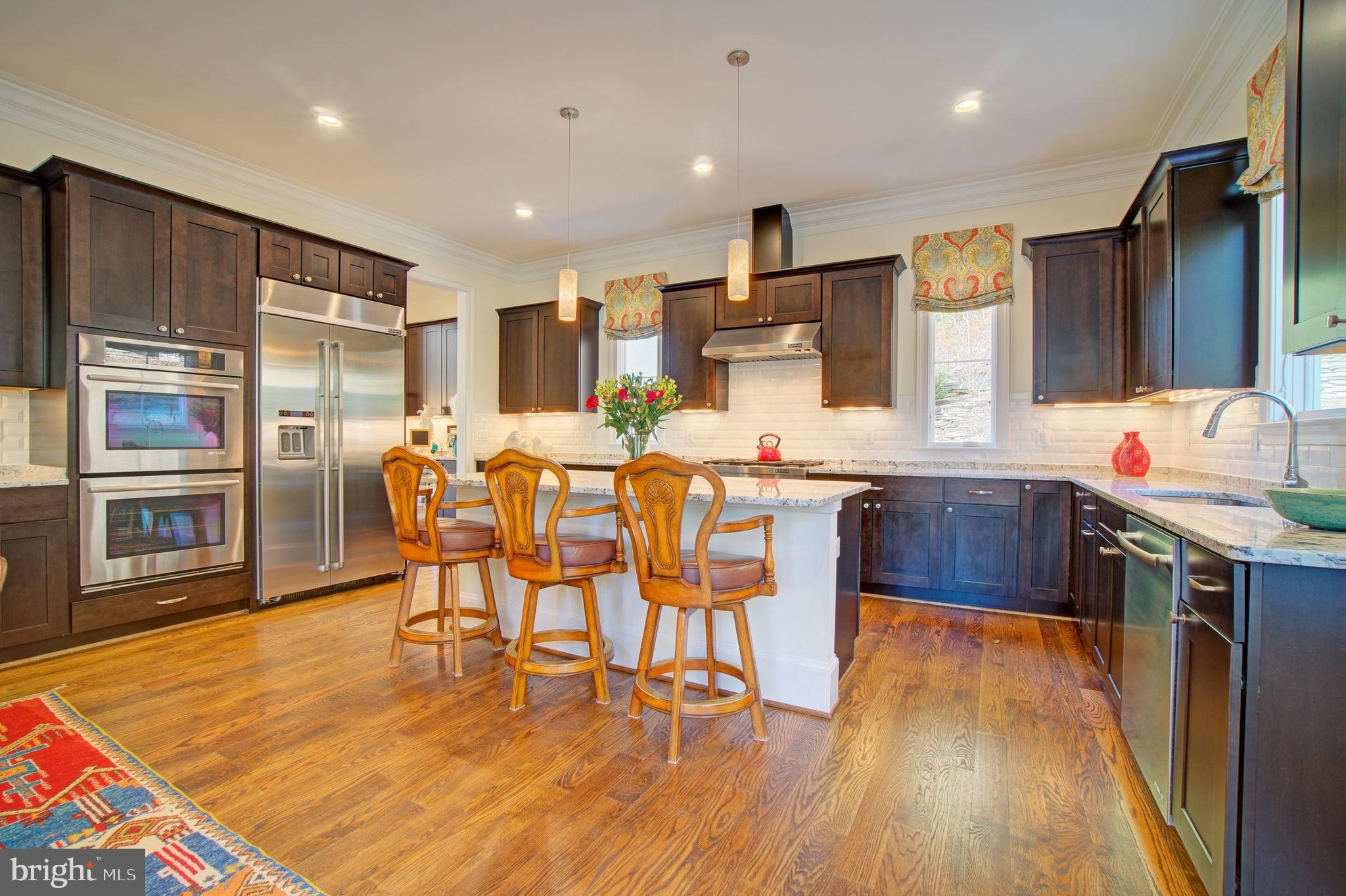 LEE HEIGHTS - Residential