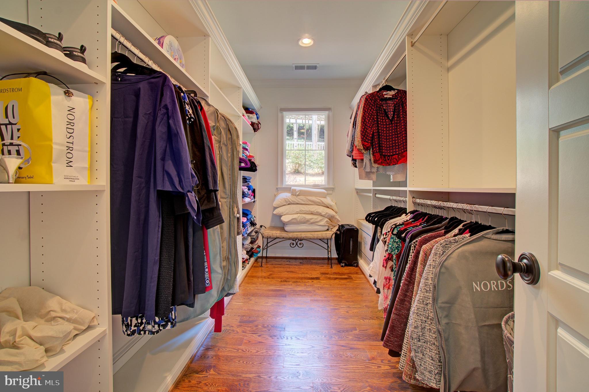 LEE HEIGHTS - Residential