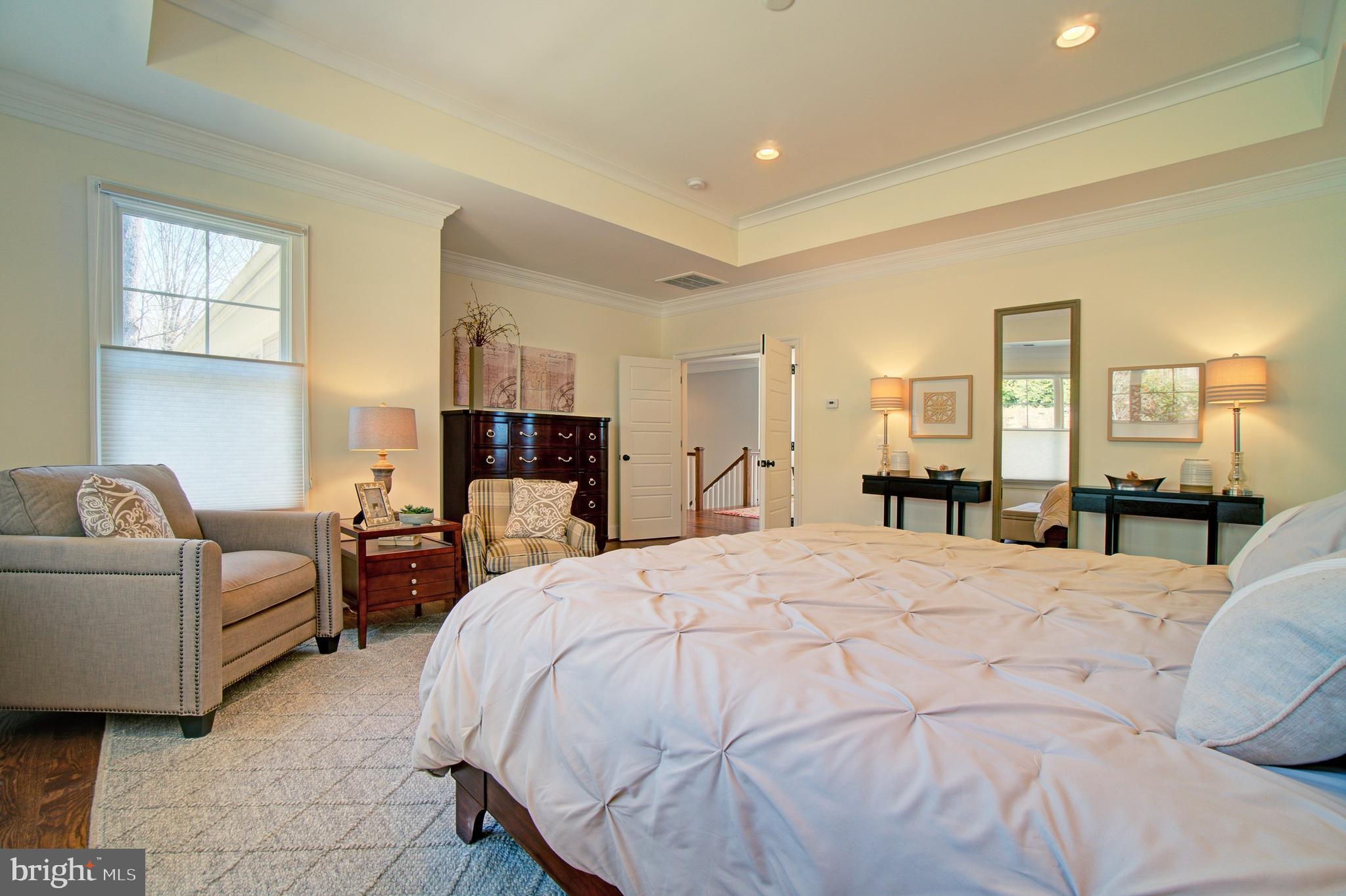 LEE HEIGHTS - Residential