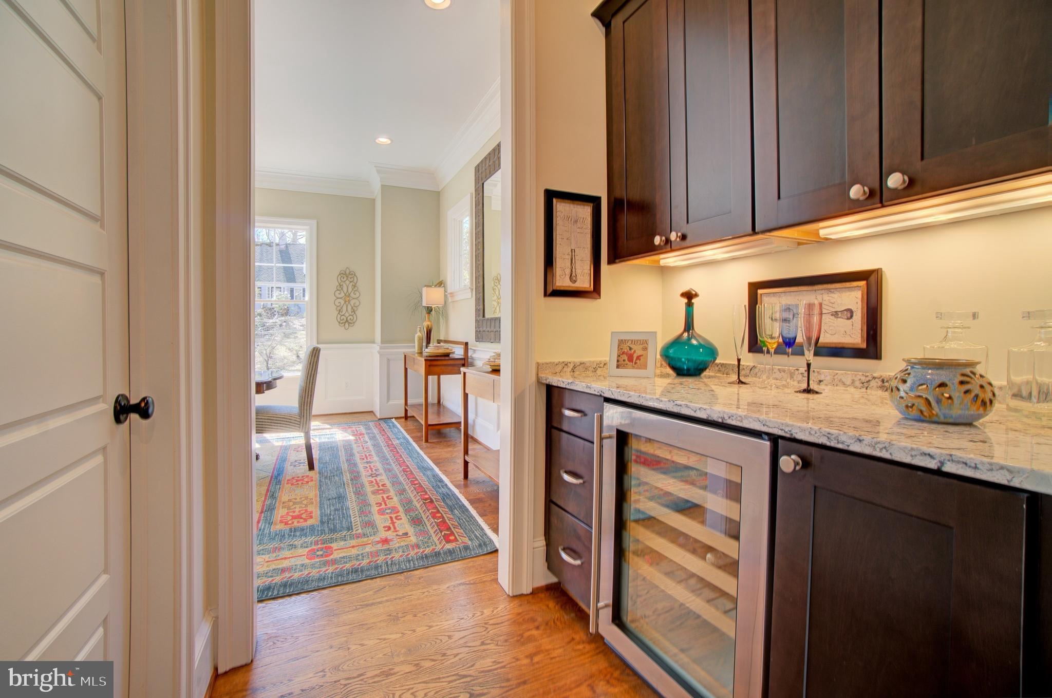 LEE HEIGHTS - Residential