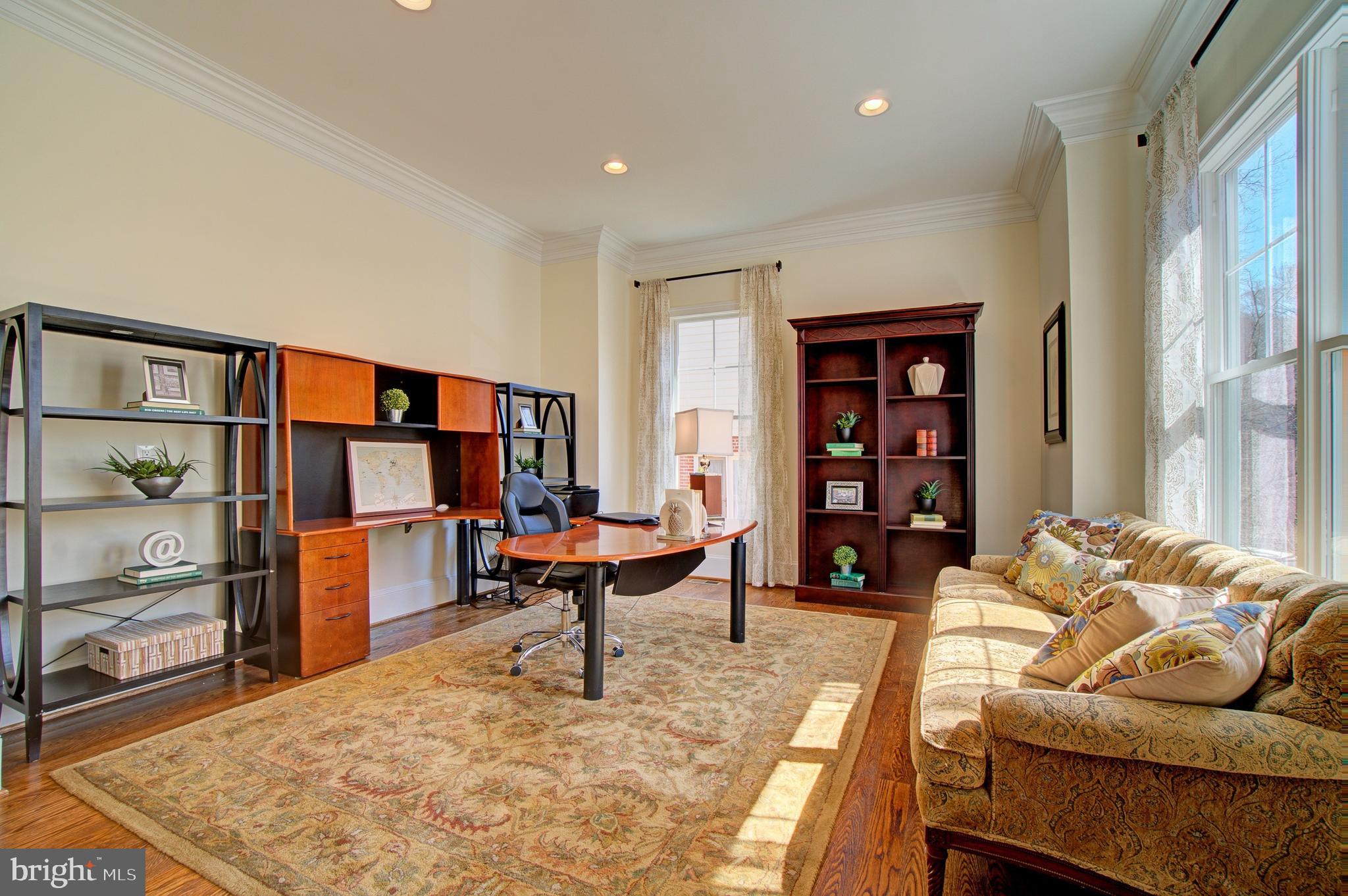 LEE HEIGHTS - Residential