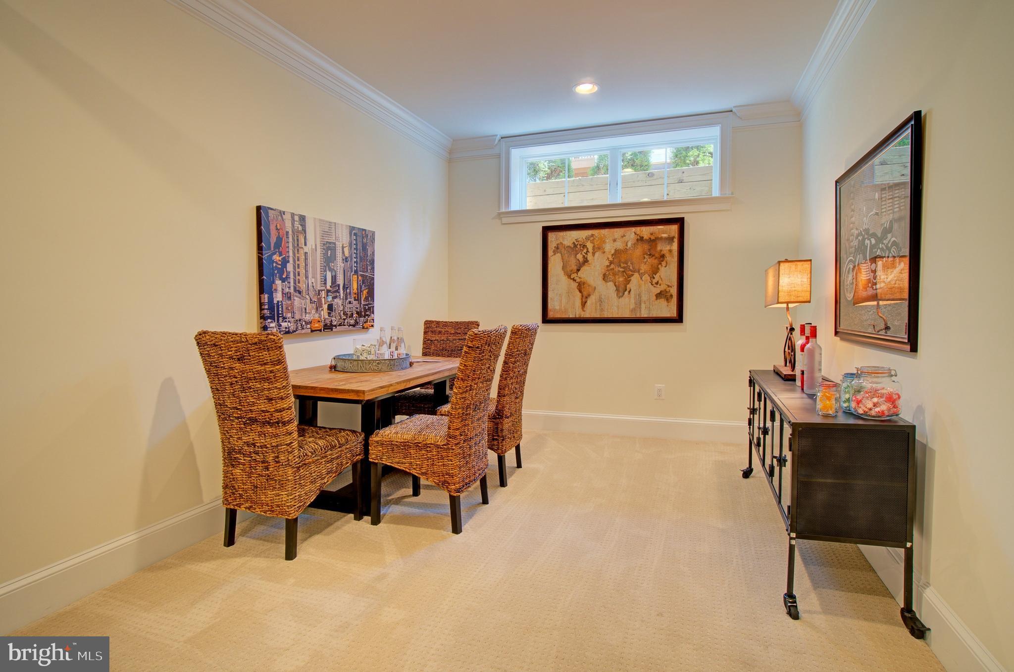 LEE HEIGHTS - Residential