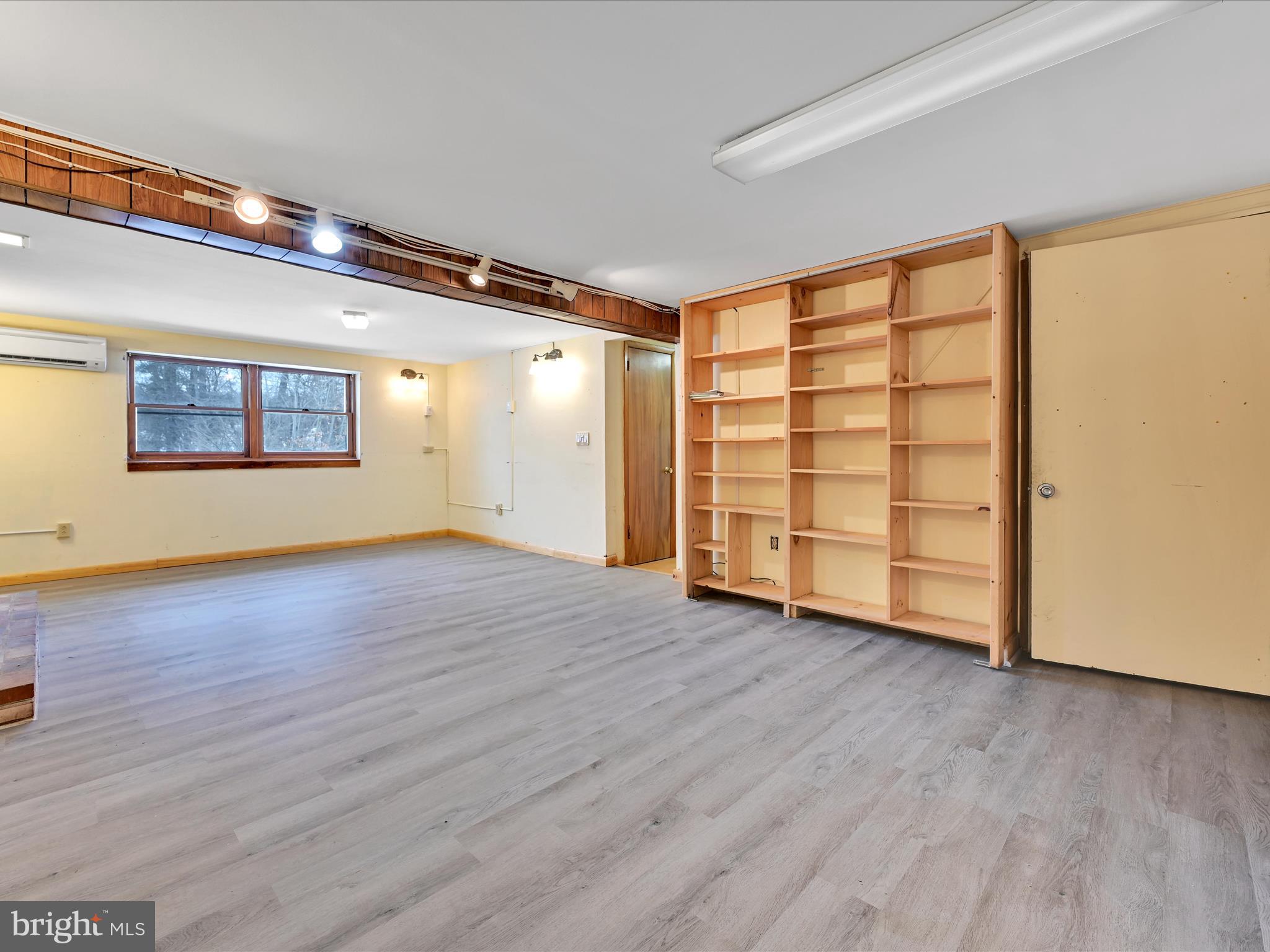 OAK GROVE - Residential