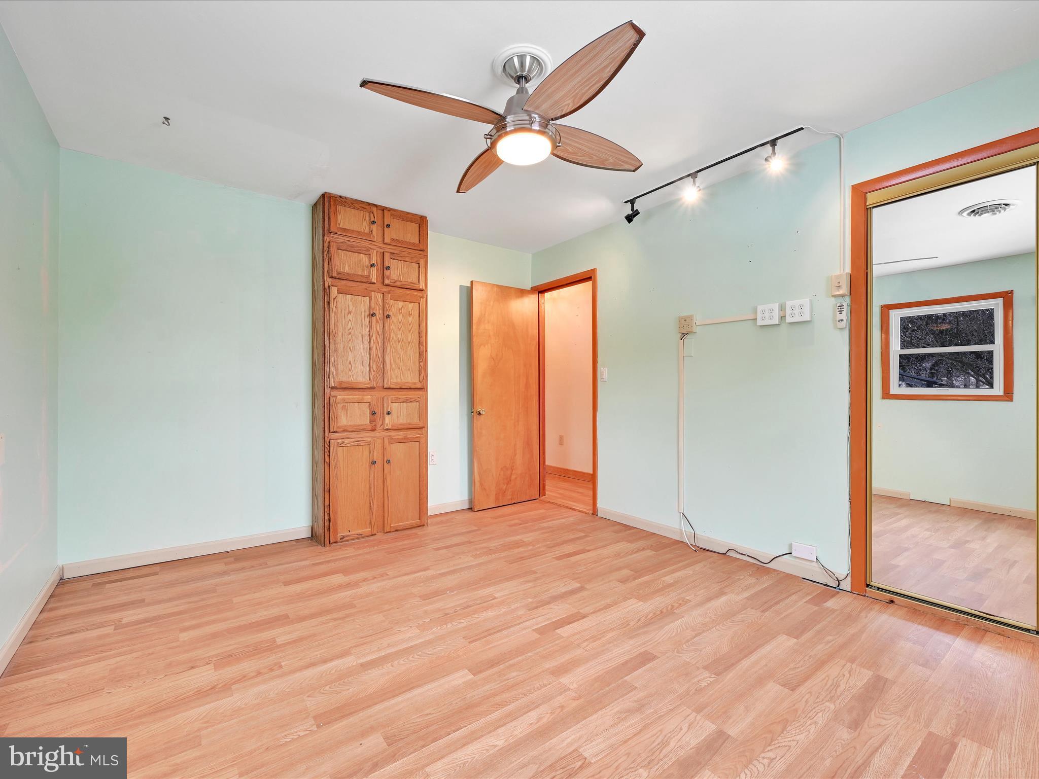 OAK GROVE - Residential