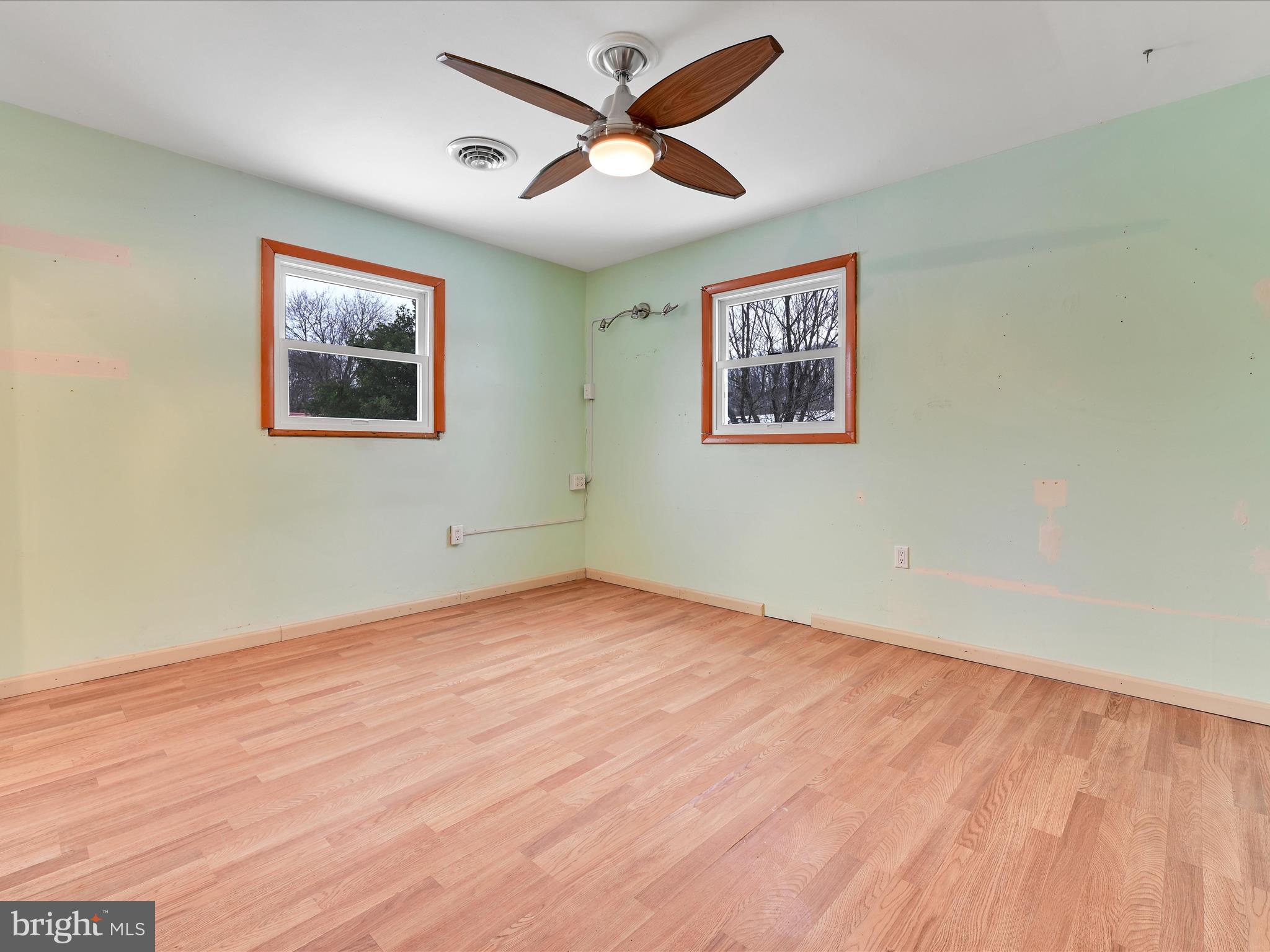 OAK GROVE - Residential