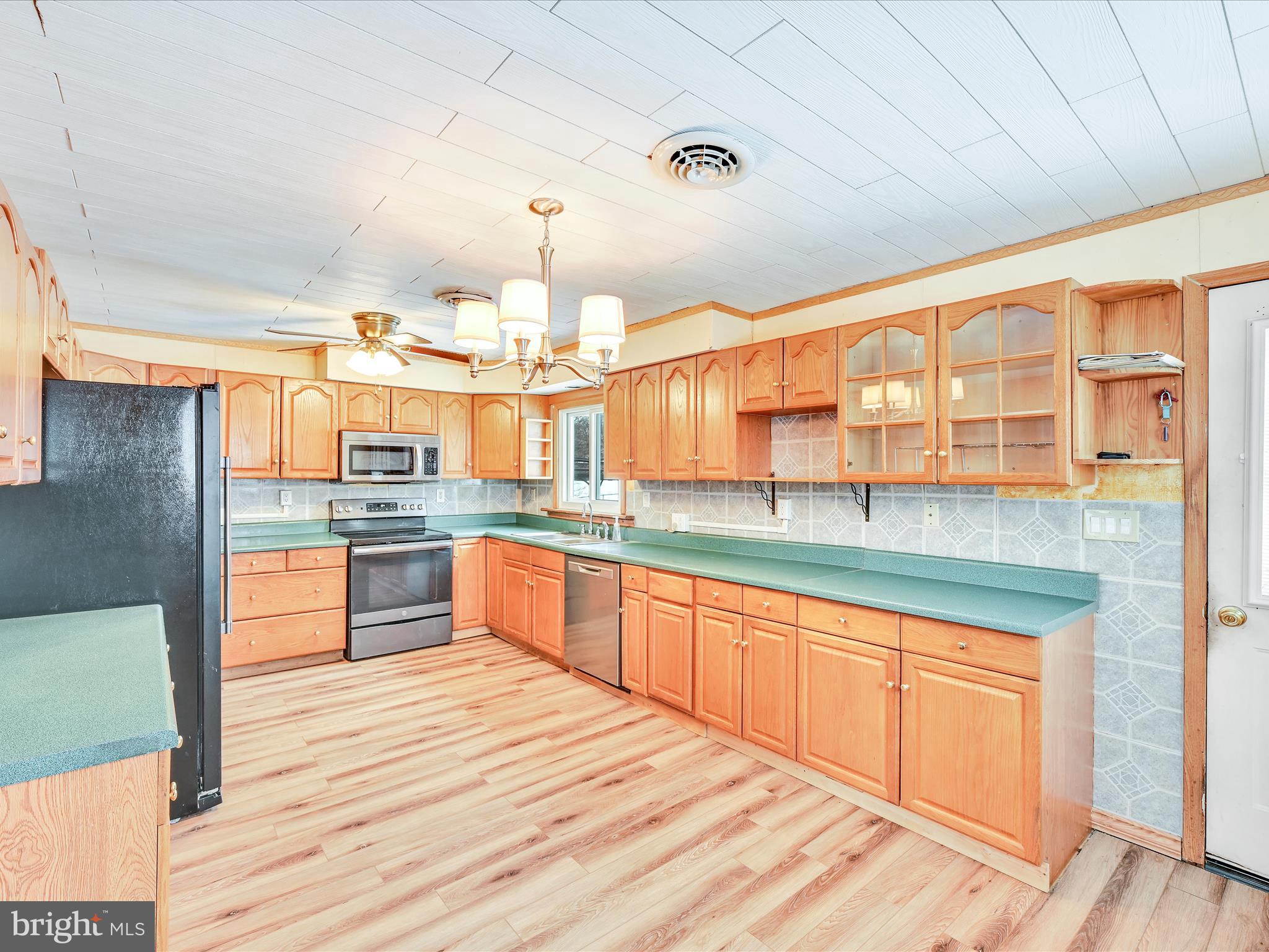 OAK GROVE - Residential