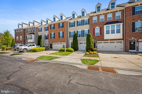 Photo of 915 Magnolia Blossom Court, SYKESVILLE, MD 21784 (MLS # MDCR2034078)