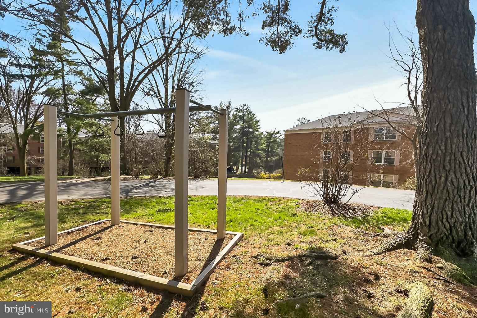 COLONIES AT MCLEAN - Residential