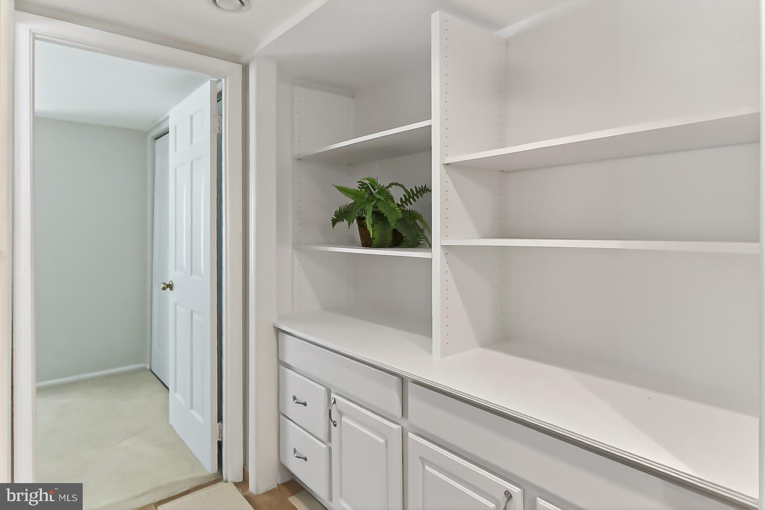 COLONIES AT MCLEAN - Residential