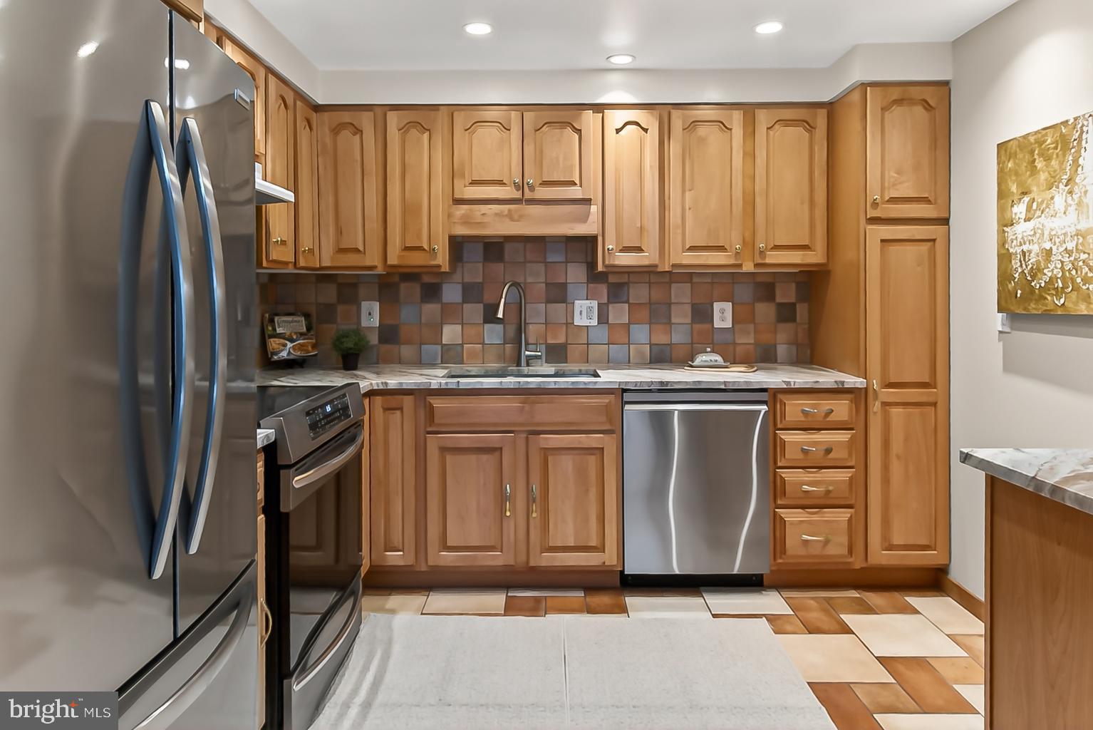 COLONIES AT MCLEAN - Residential