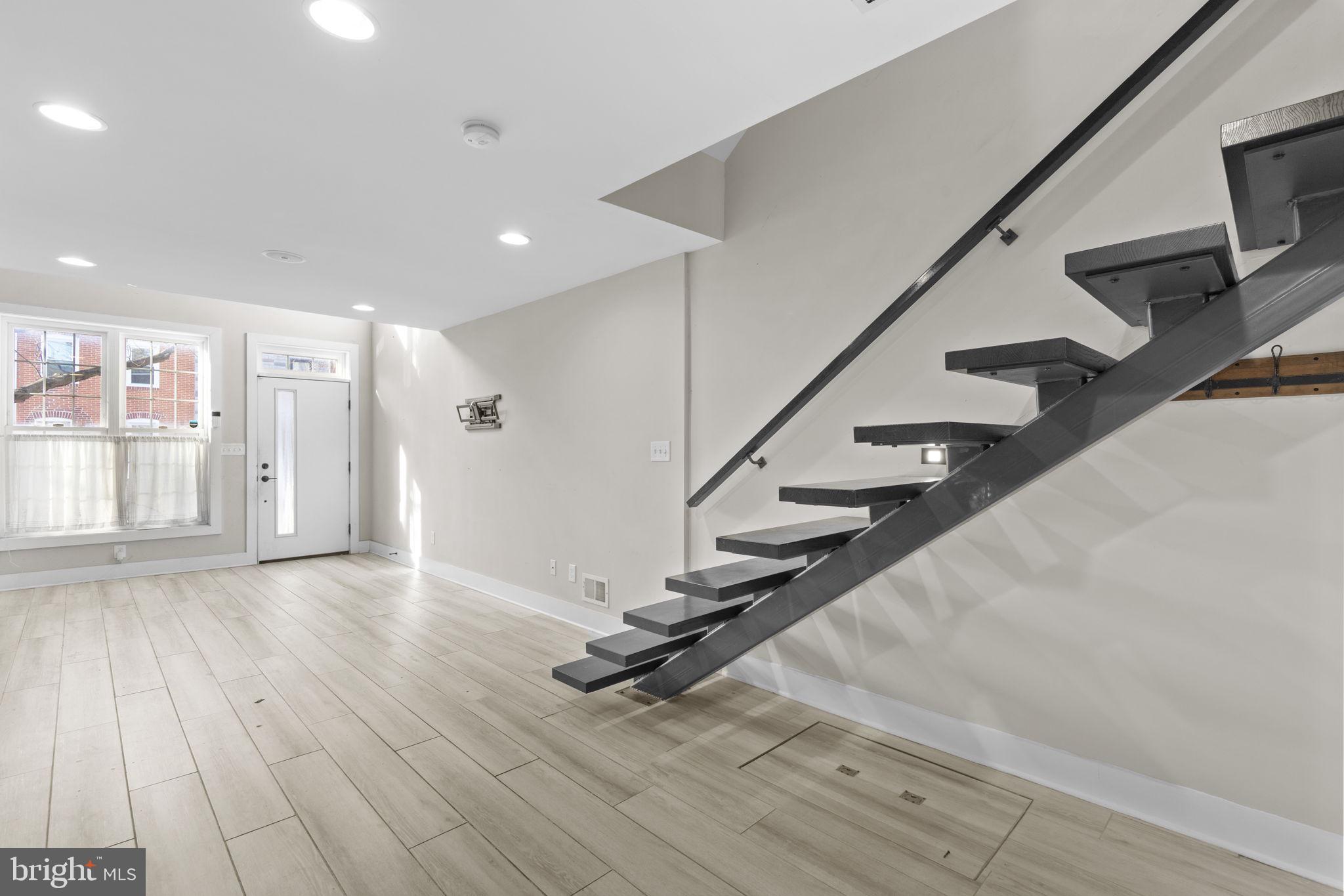 311 S WASHINGTON STREET