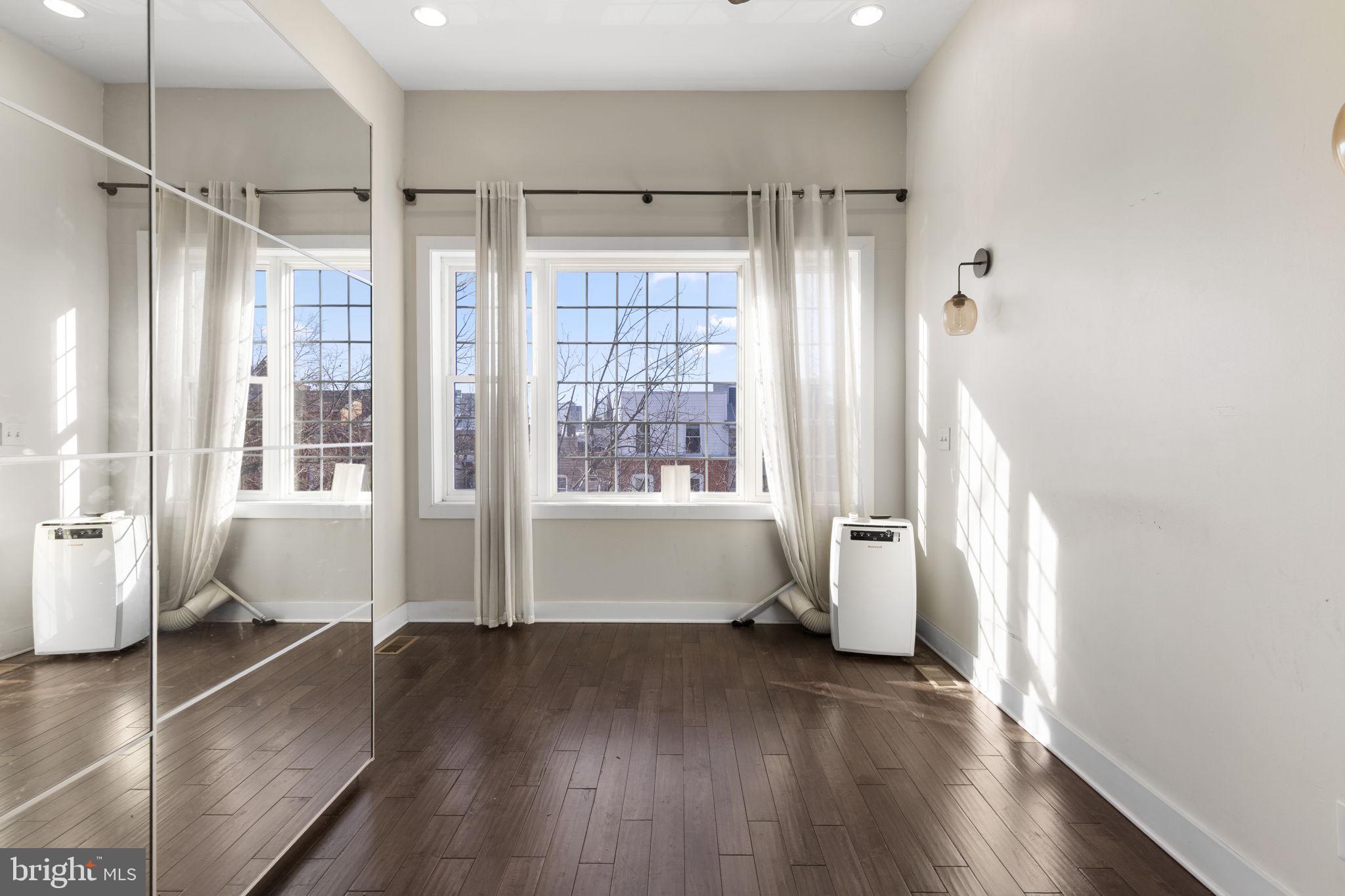 FELLS POINT HISTORIC DISTRICT - Residential Lease