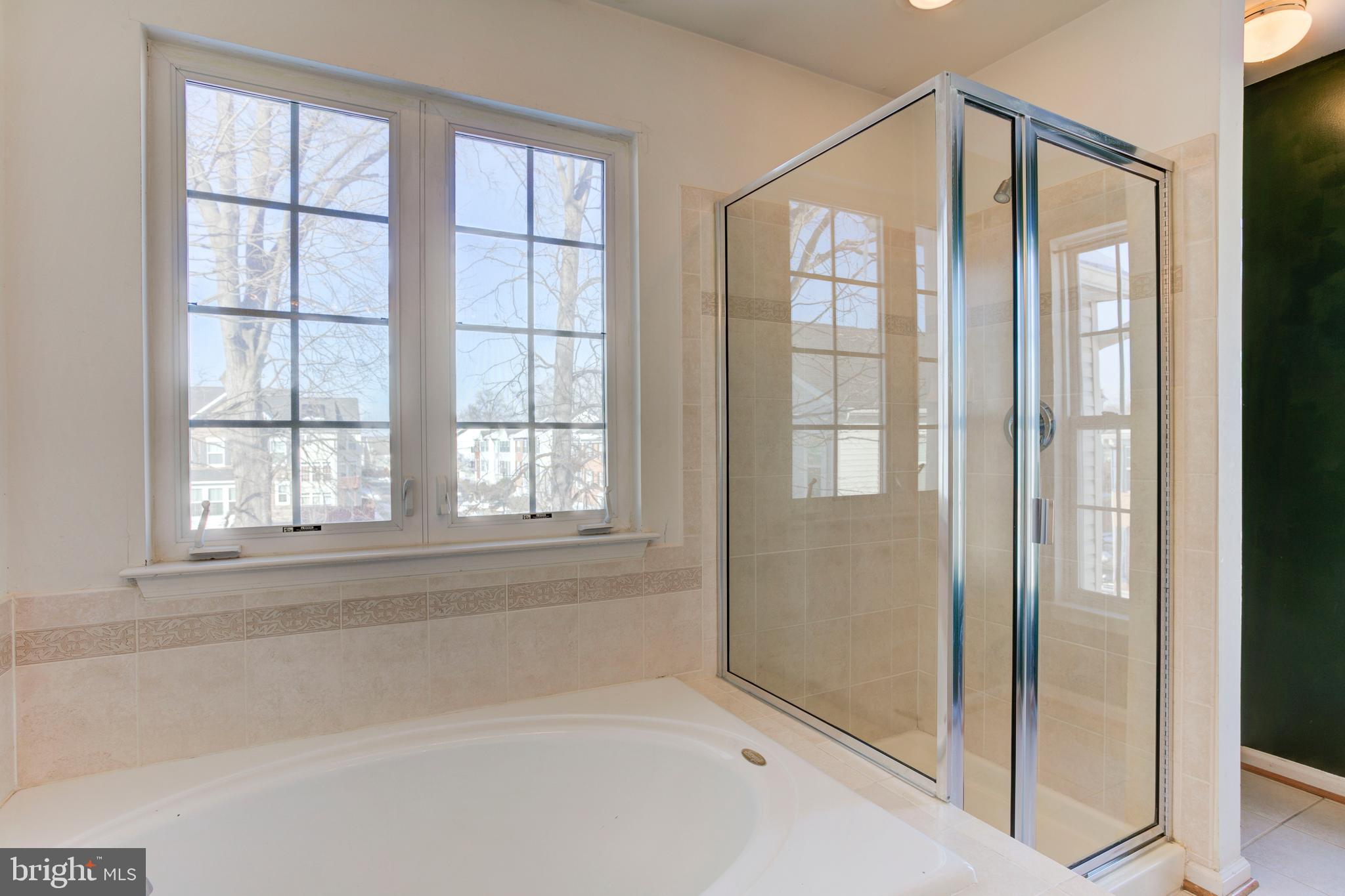 SKYVIEW PARK - Residential Lease