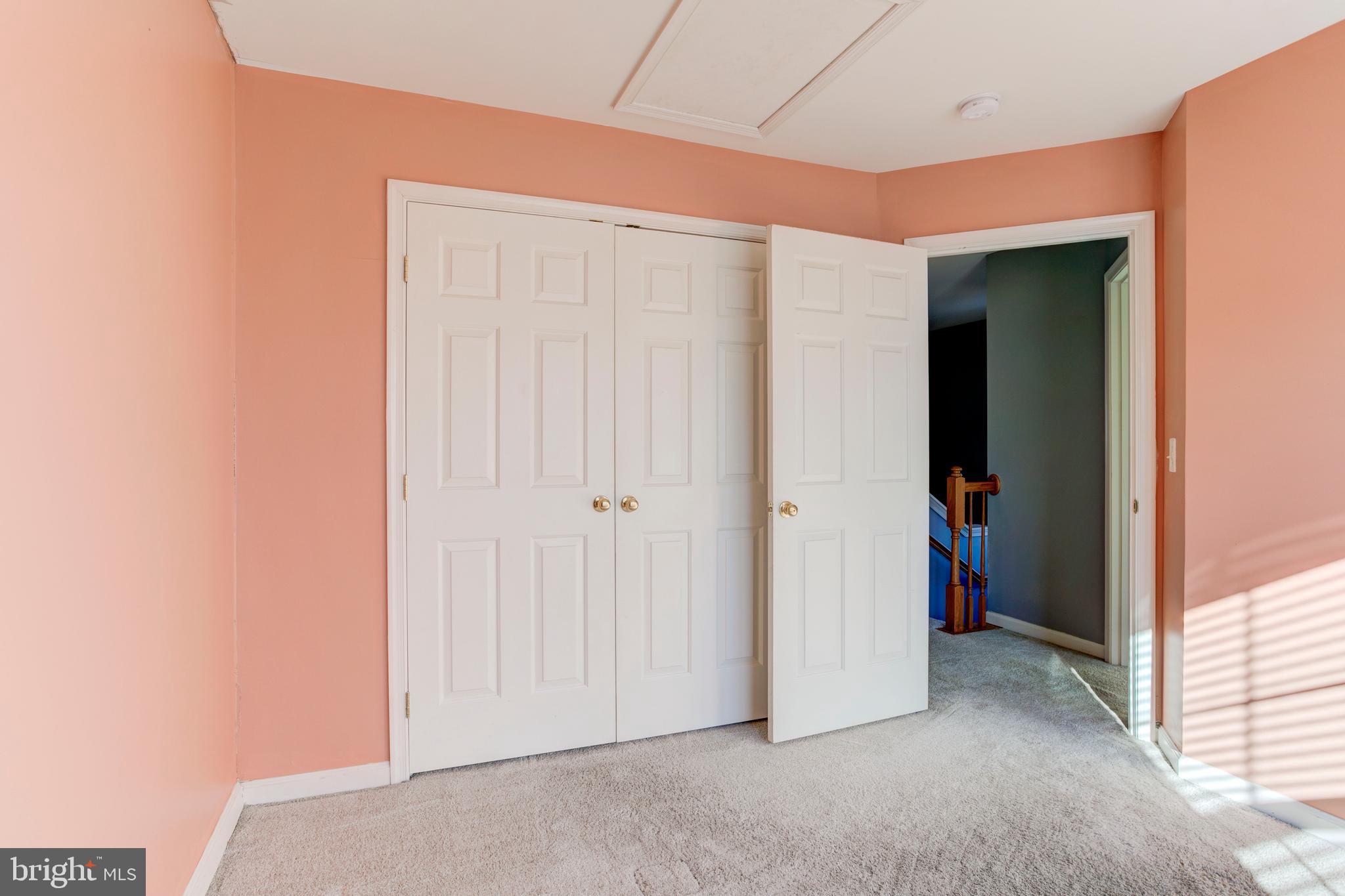 SKYVIEW PARK - Residential Lease