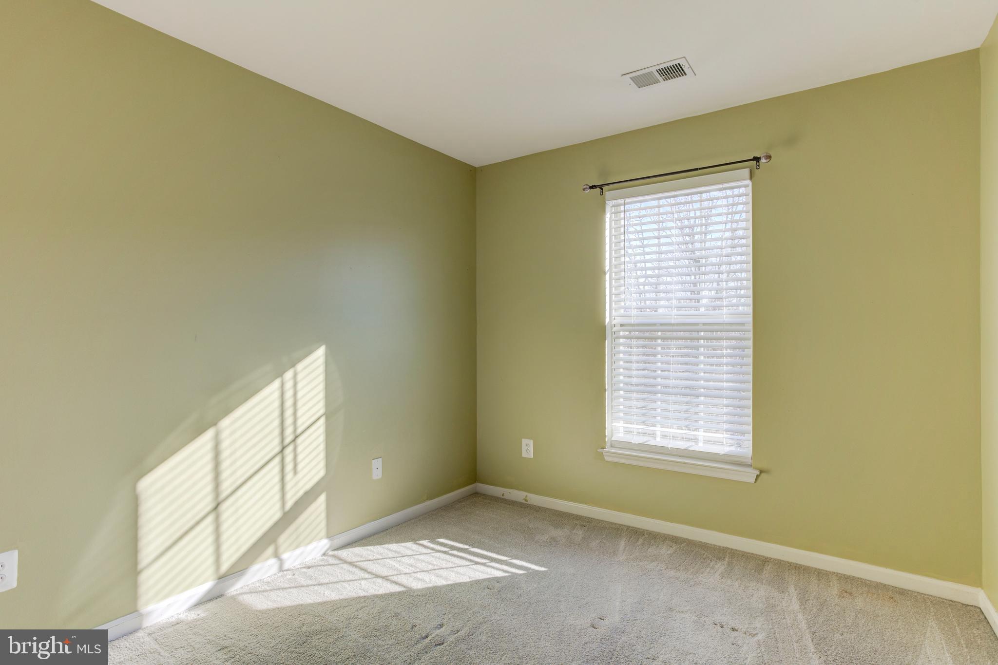 SKYVIEW PARK - Residential Lease