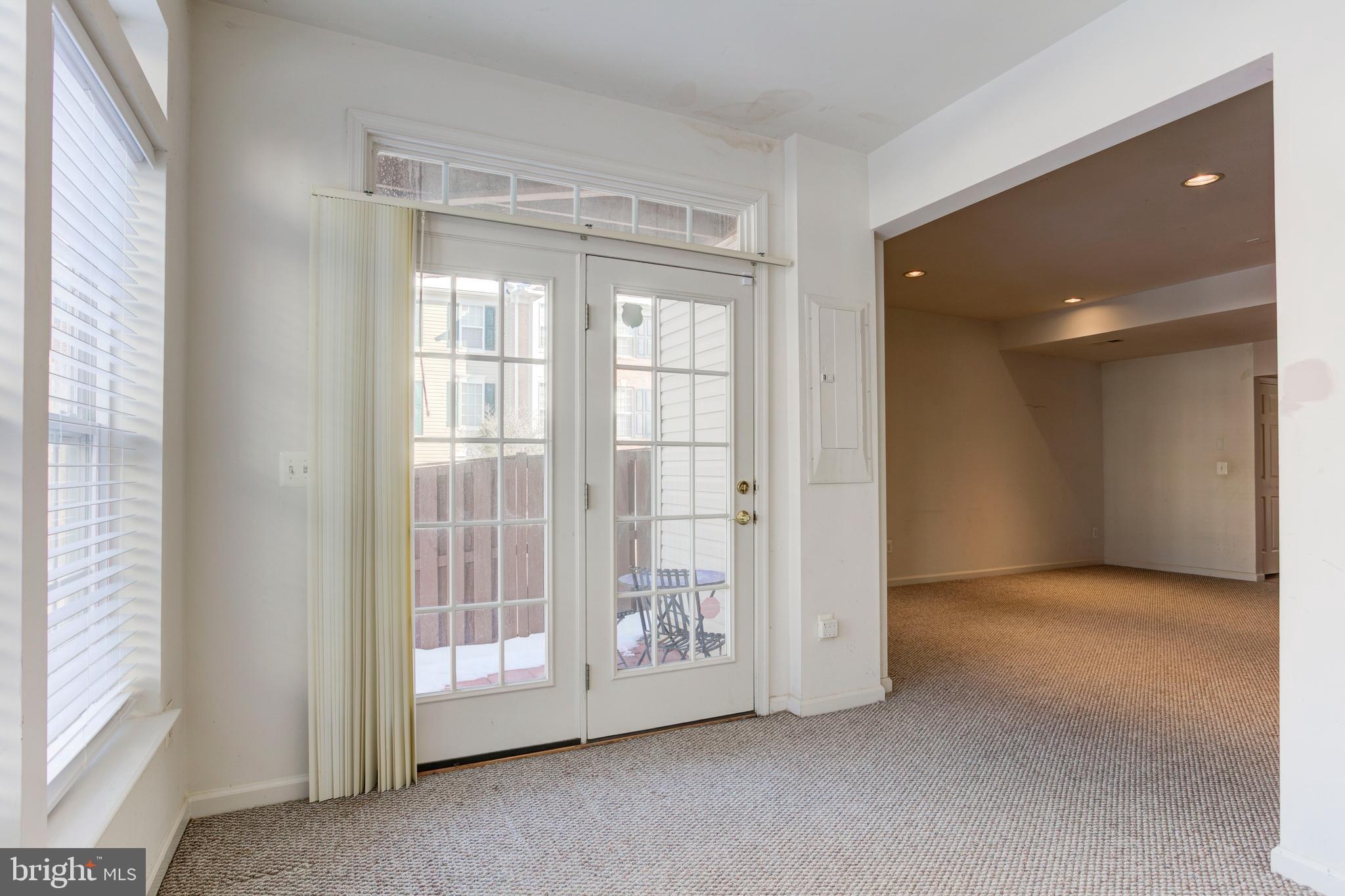 SKYVIEW PARK - Residential Lease