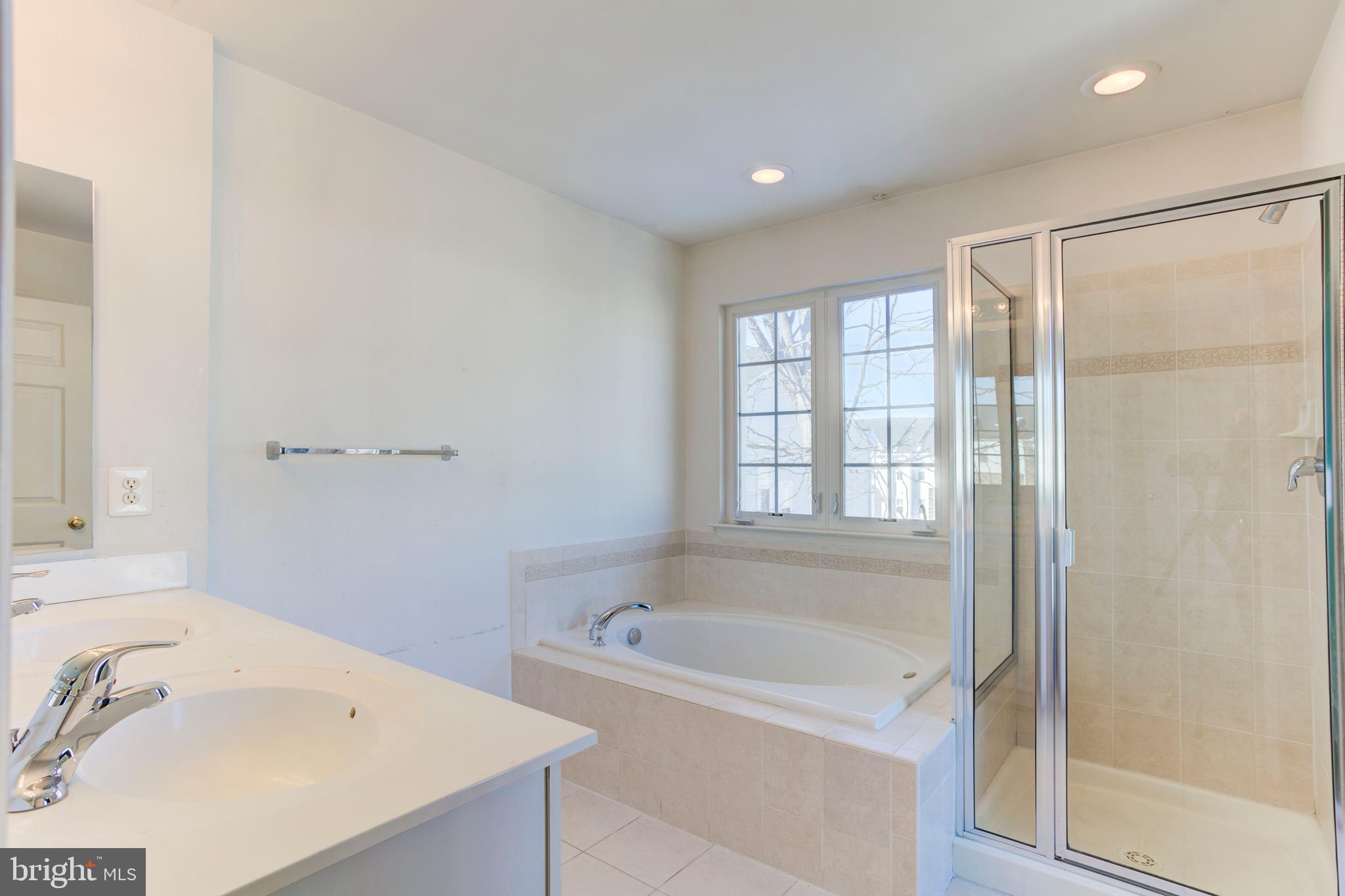 SKYVIEW PARK - Residential Lease