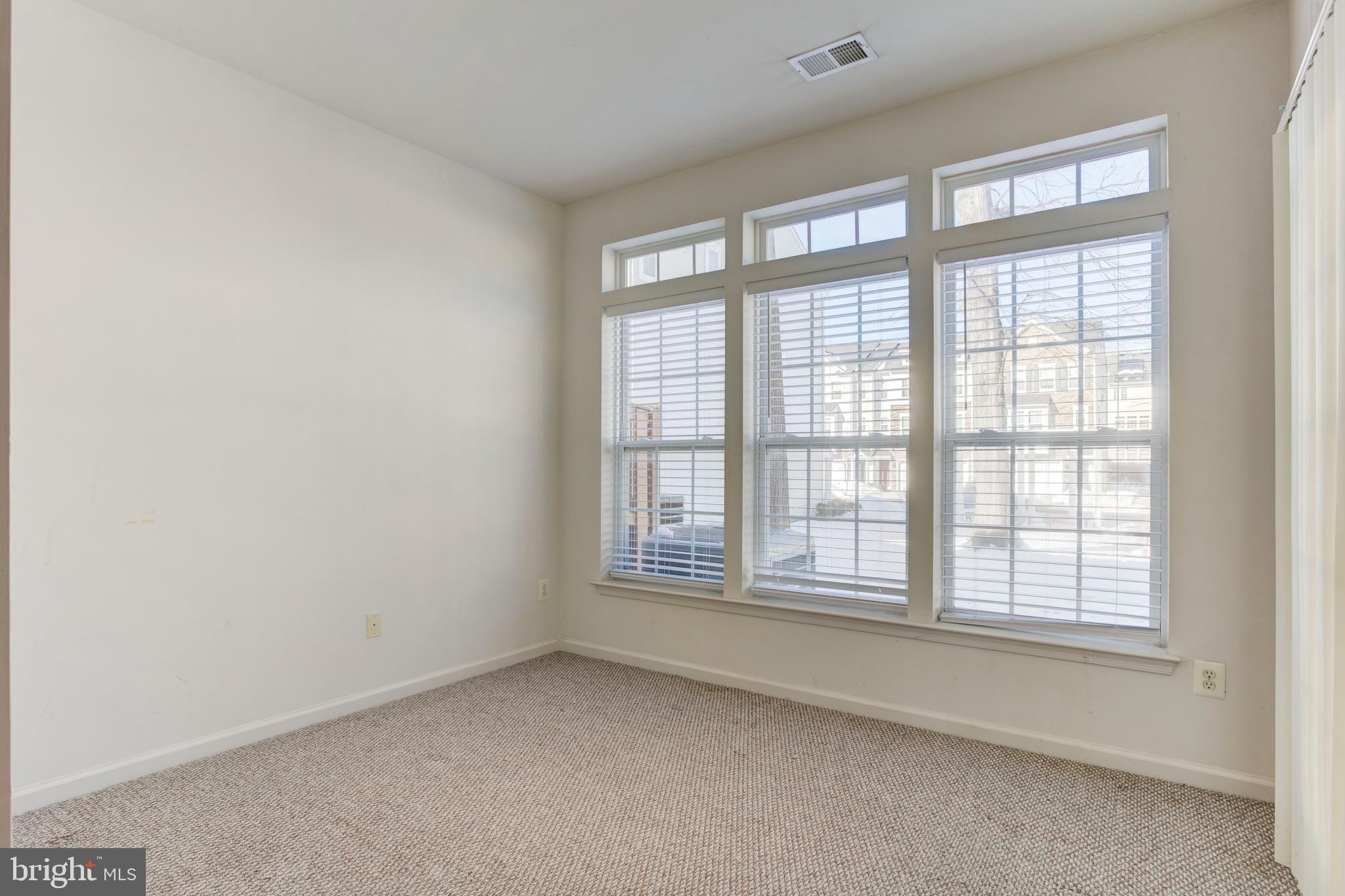 SKYVIEW PARK - Residential Lease