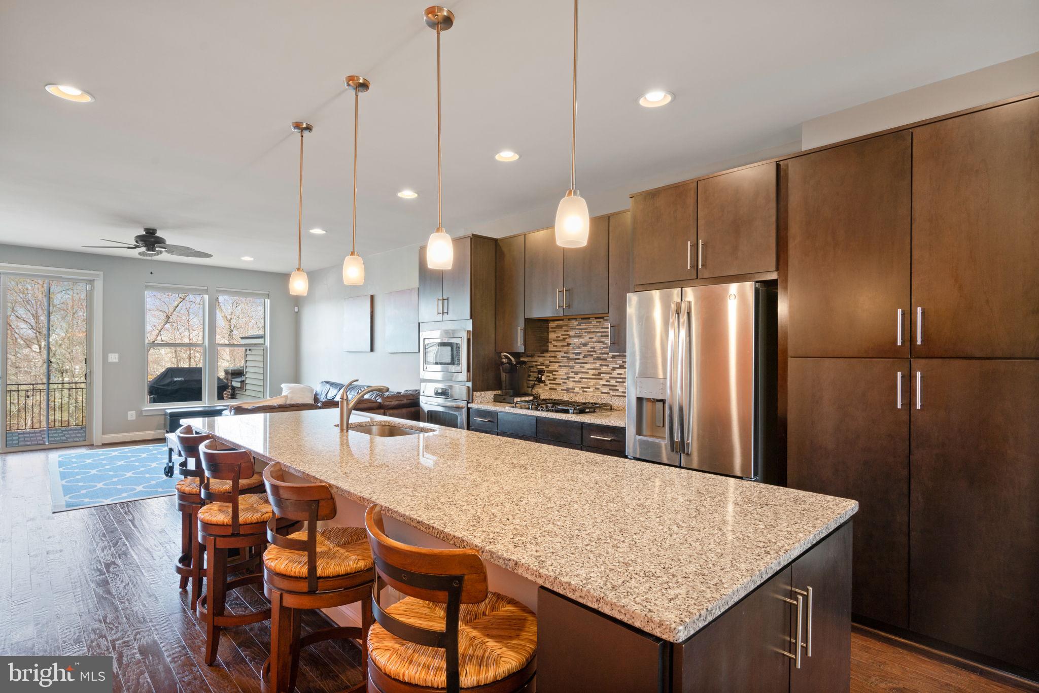 BRAMBLETON TOWN CTR RESI - Residential